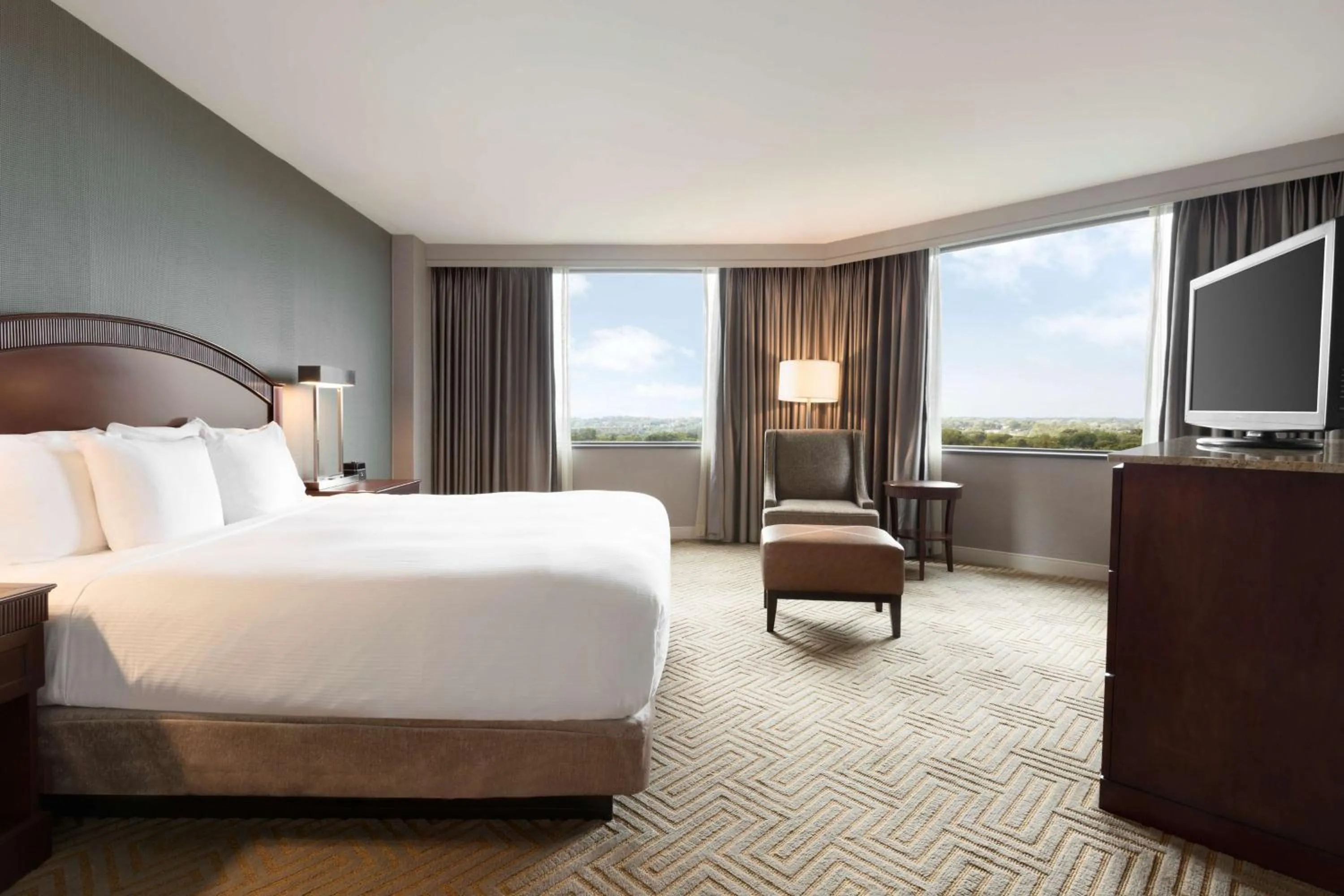 Bed in Hilton East Brunswick