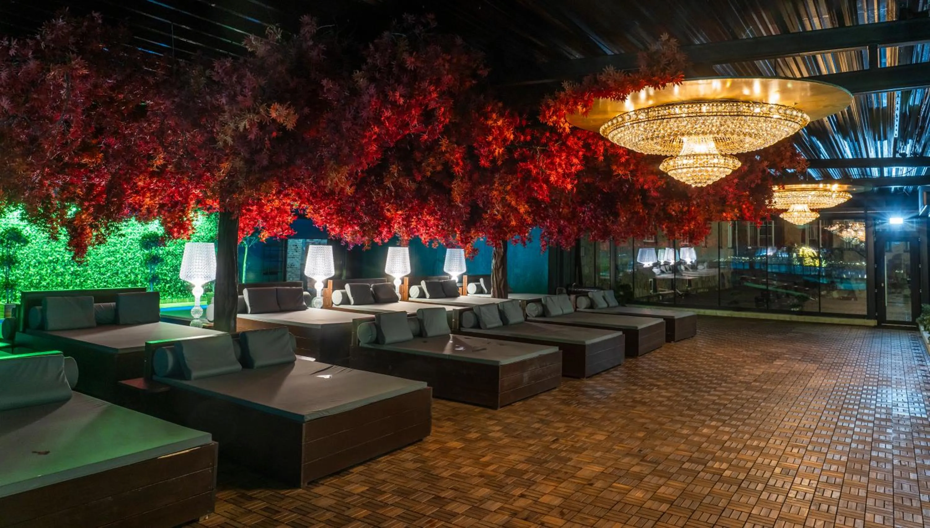 Night in Castle Spa Wagenküll