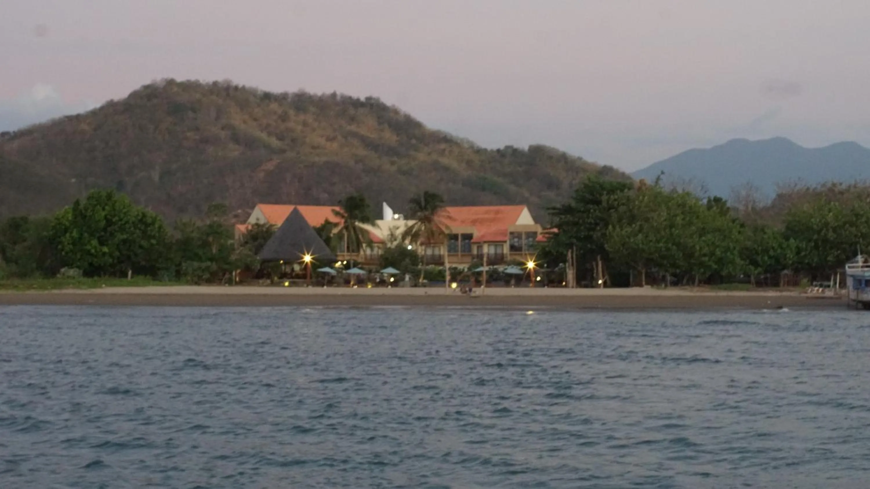 Luwansa Beach Hotel