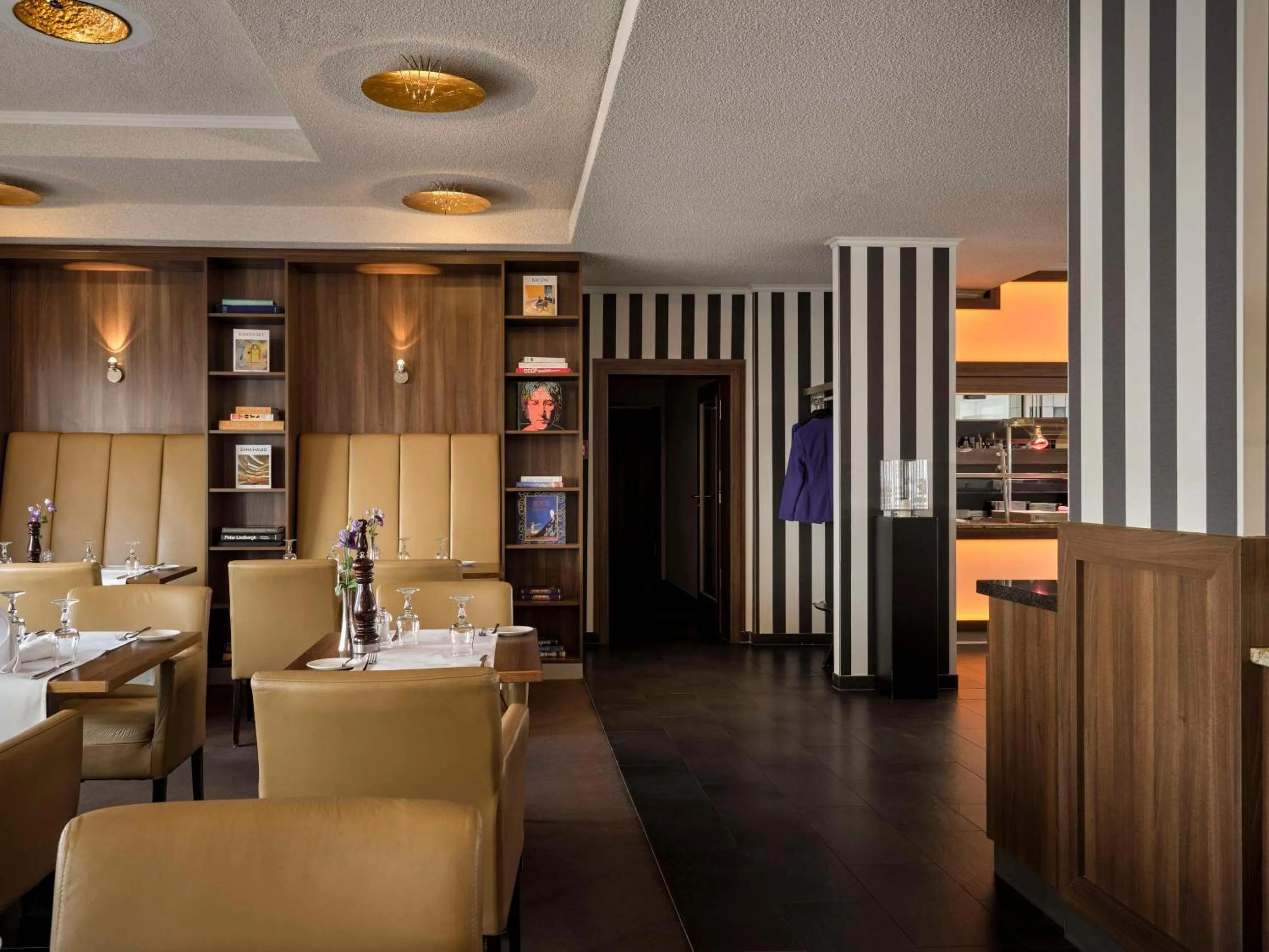 Restaurant/places to eat in Flemings Hotel Frankfurt Main-Riverside