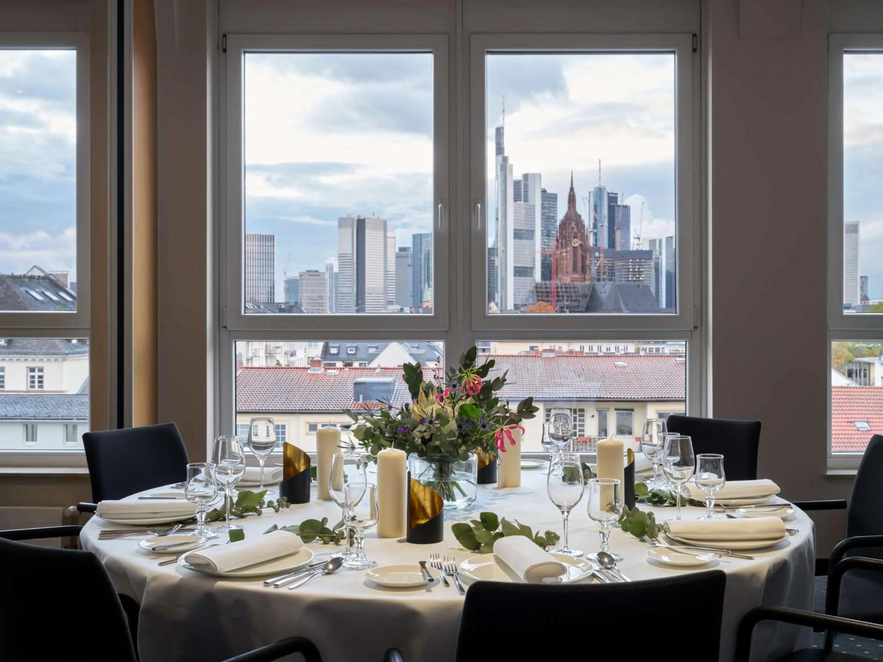 Food and drinks in Flemings Hotel Frankfurt Main-Riverside