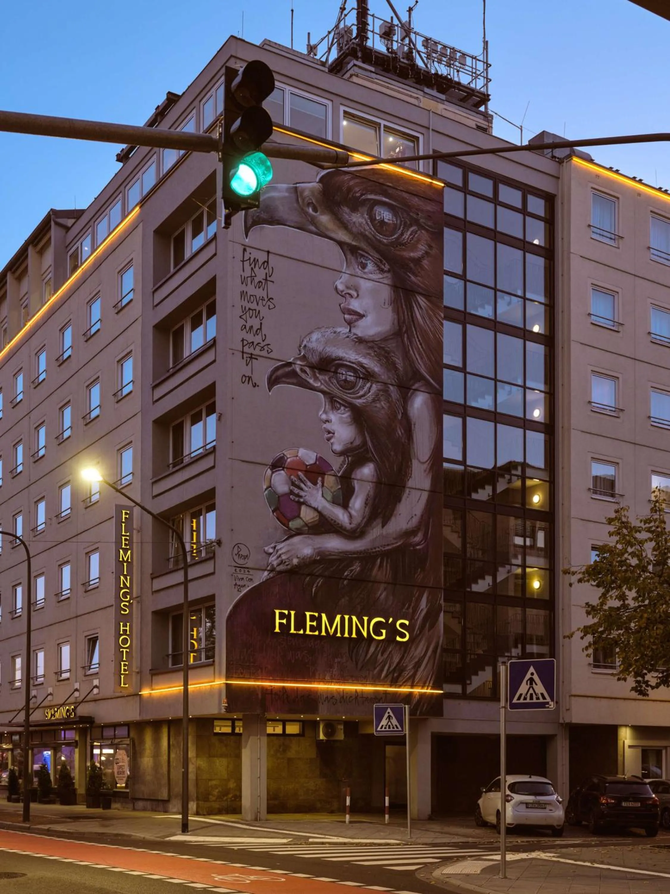 Property building in Flemings Hotel Frankfurt Main-Riverside