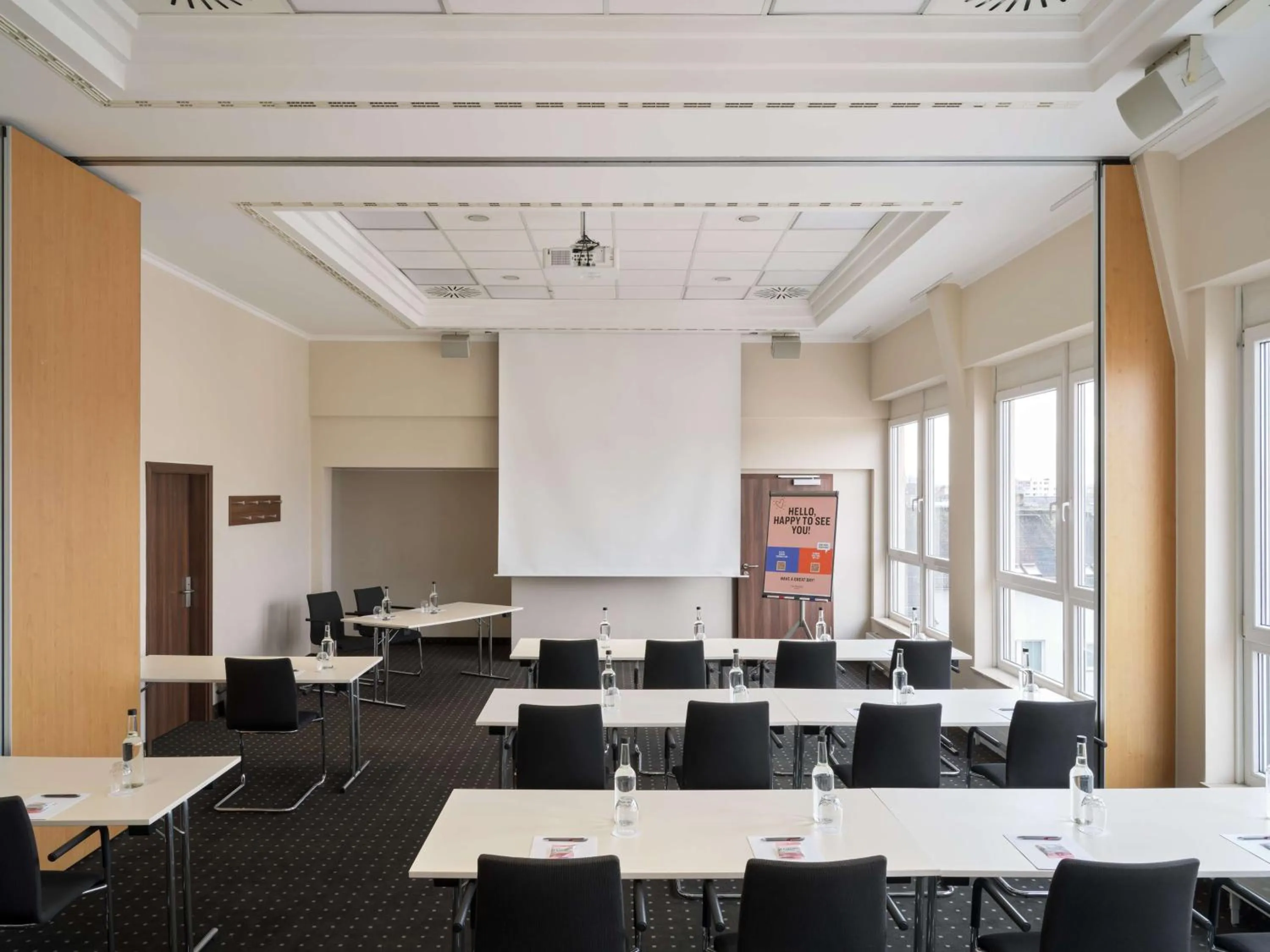 Business facilities in Flemings Hotel Frankfurt Main-Riverside