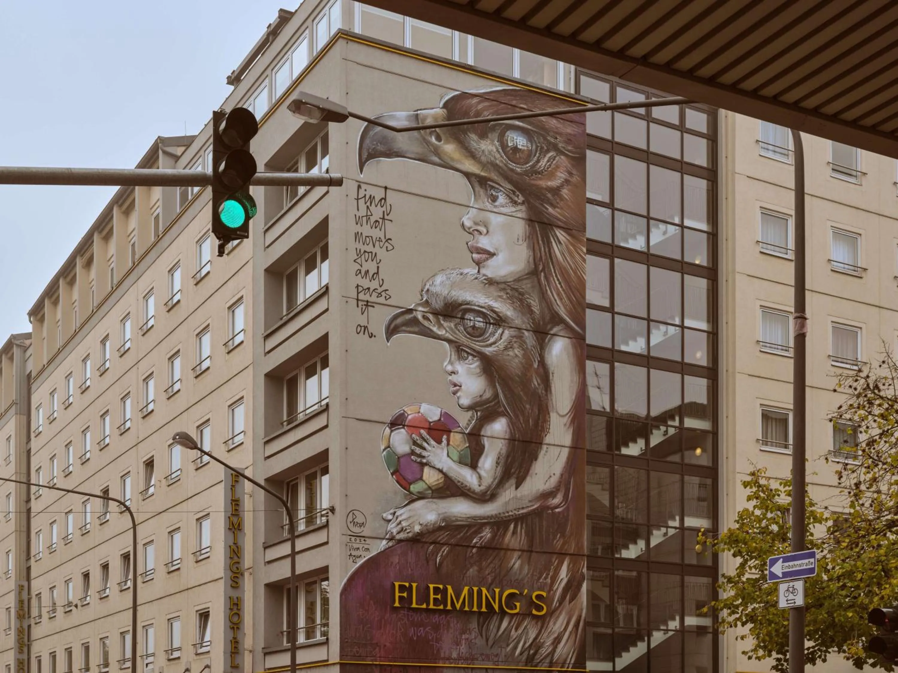 Property building in Flemings Hotel Frankfurt Main-Riverside