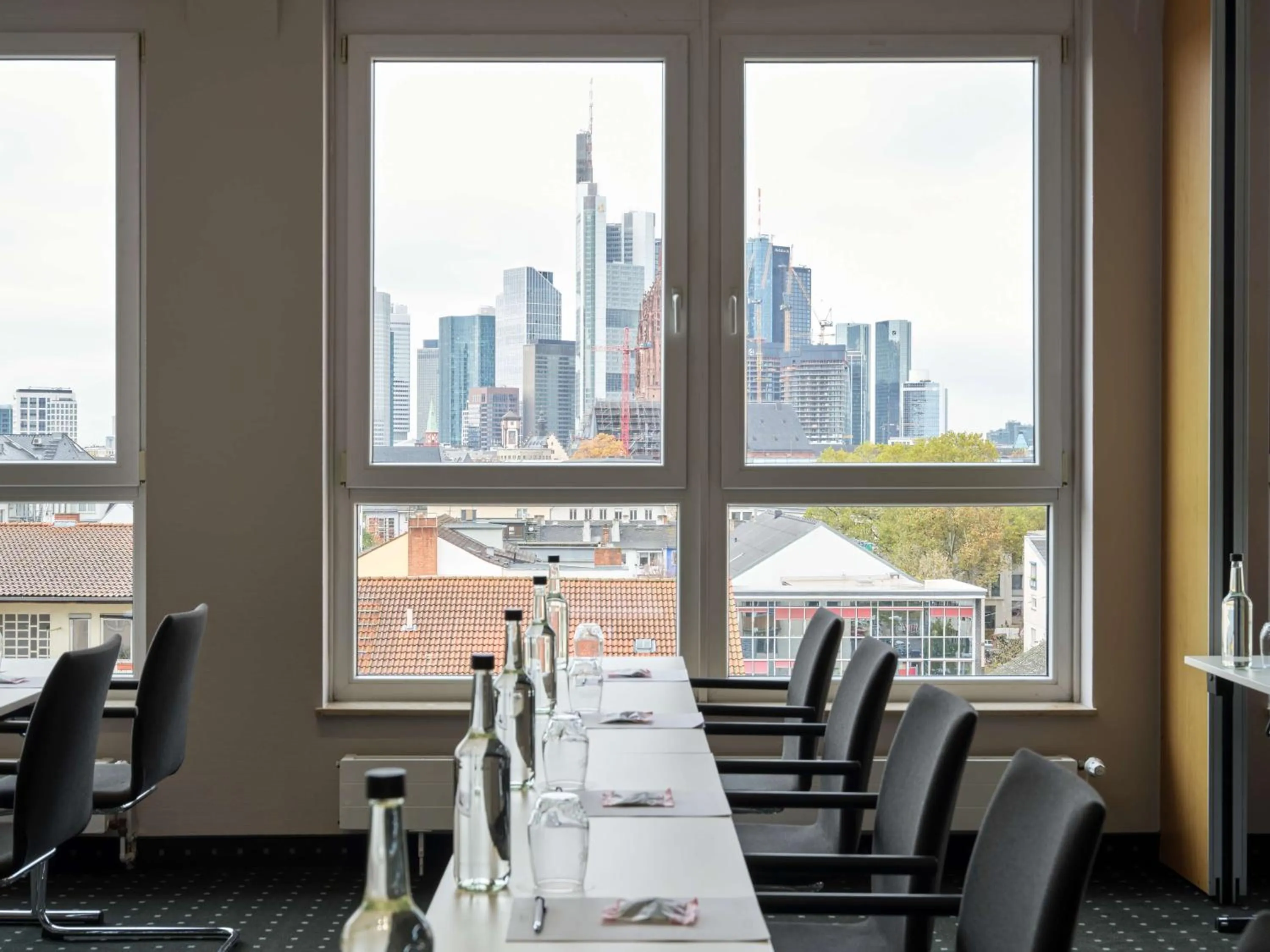 Business facilities in Flemings Hotel Frankfurt Main-Riverside