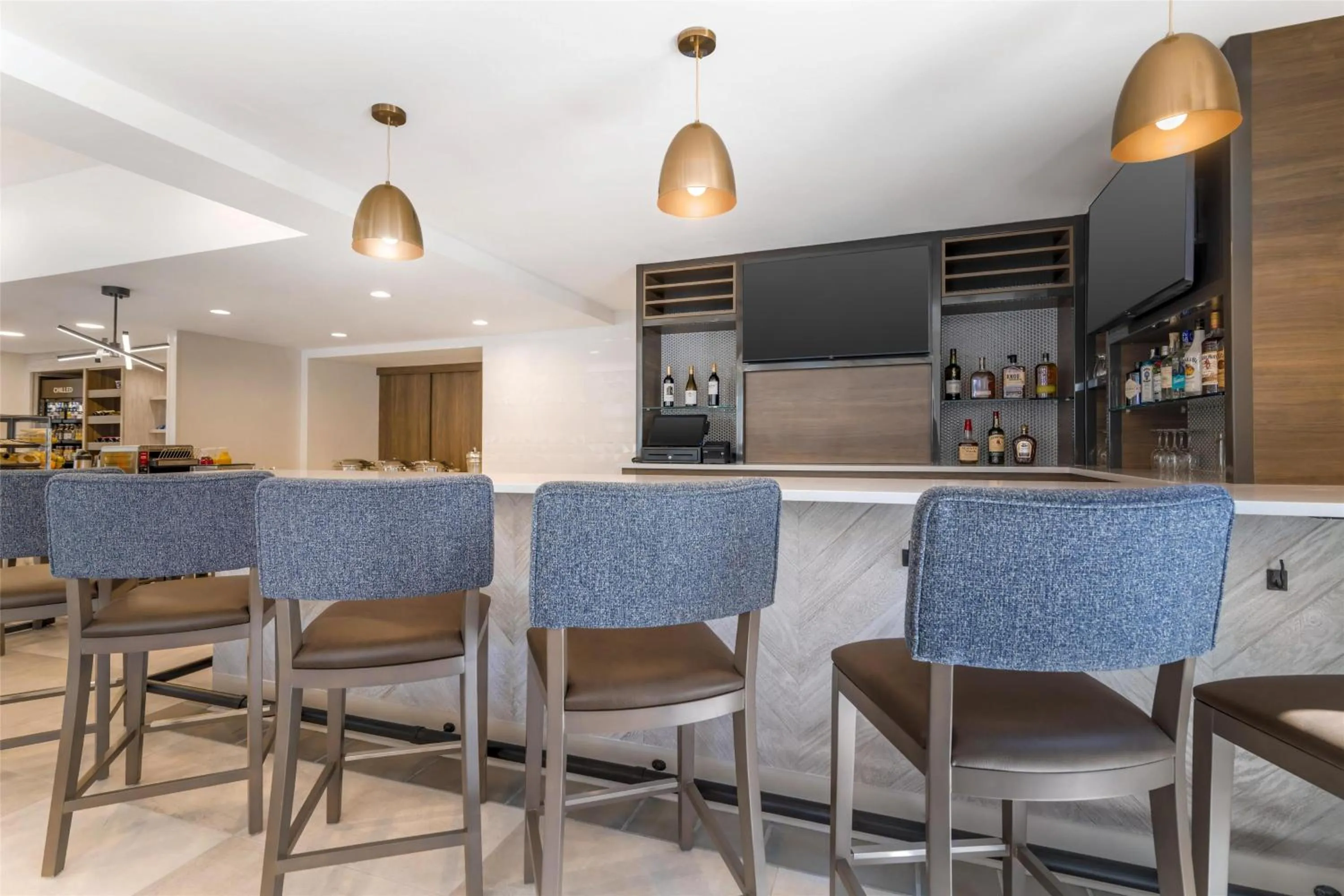 Lounge or bar in Hilton Garden Inn Albany-SUNY Area