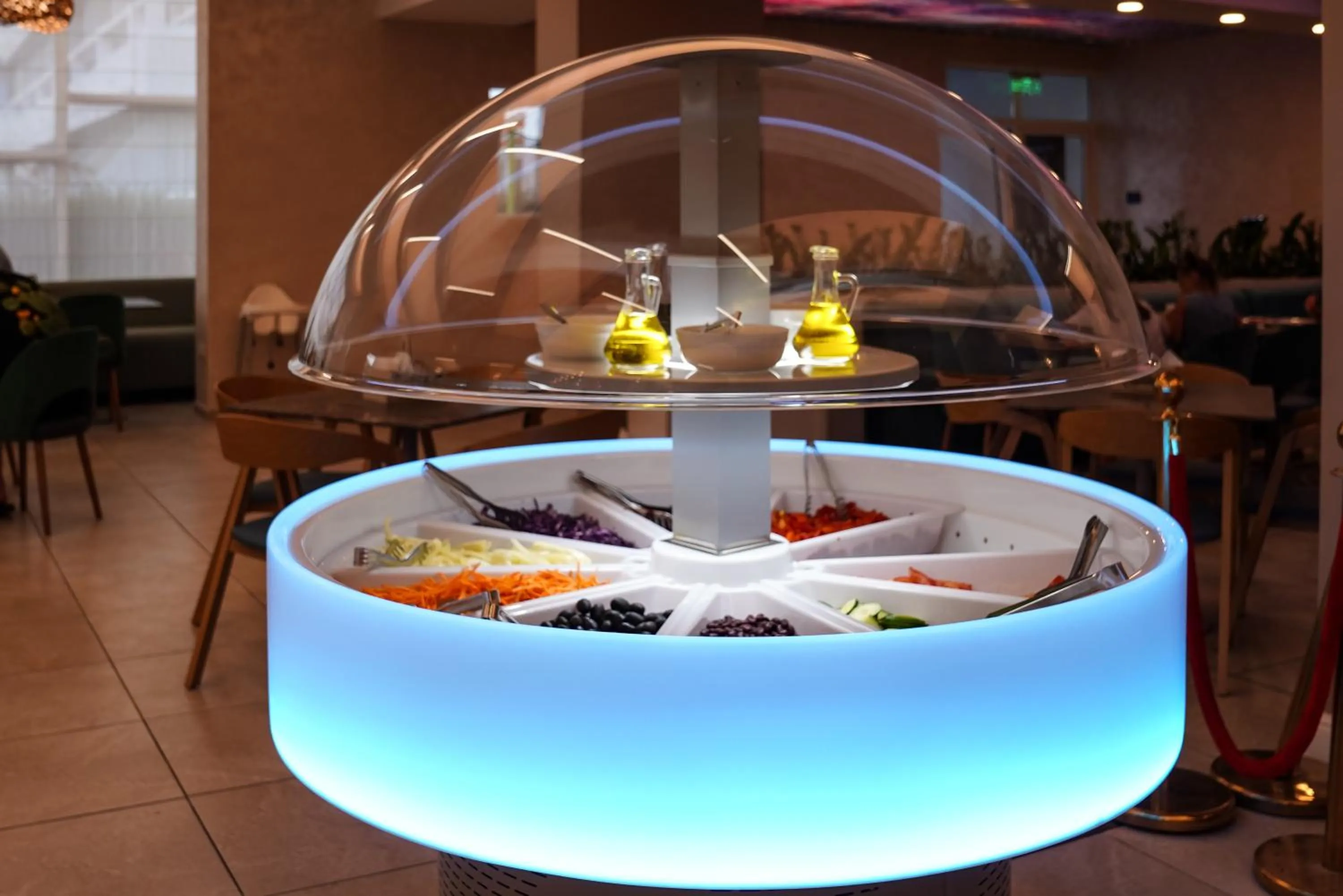 Restaurant/places to eat in Hotel Opal