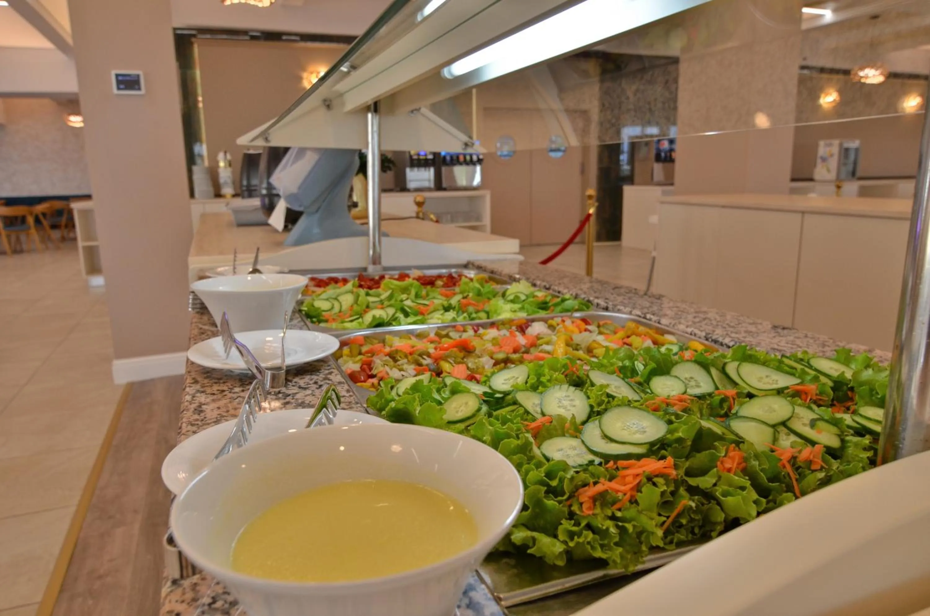 Restaurant/places to eat in Hotel Opal