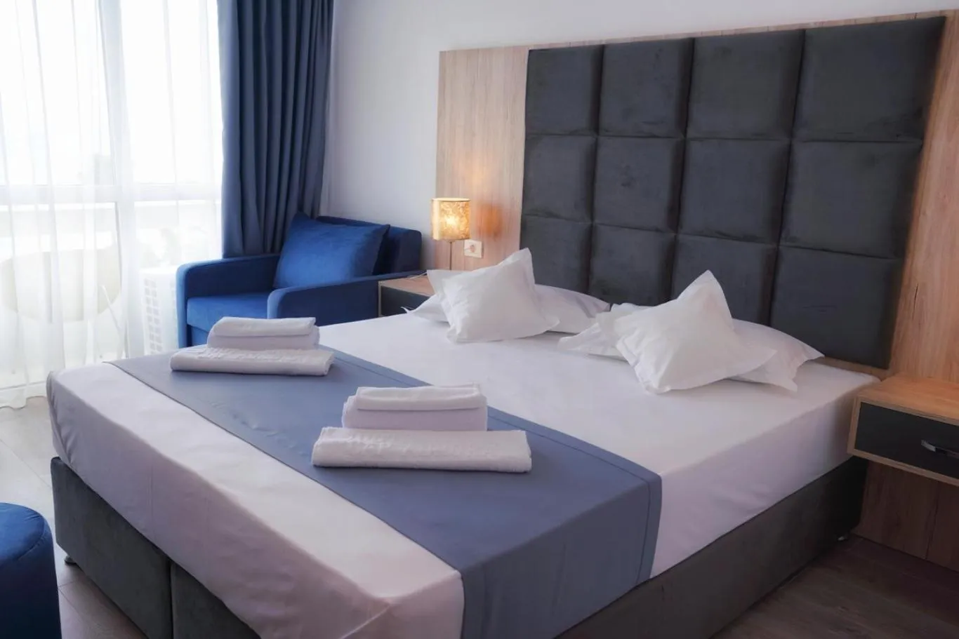 Photo of the whole room, Bed in Hotel Opal