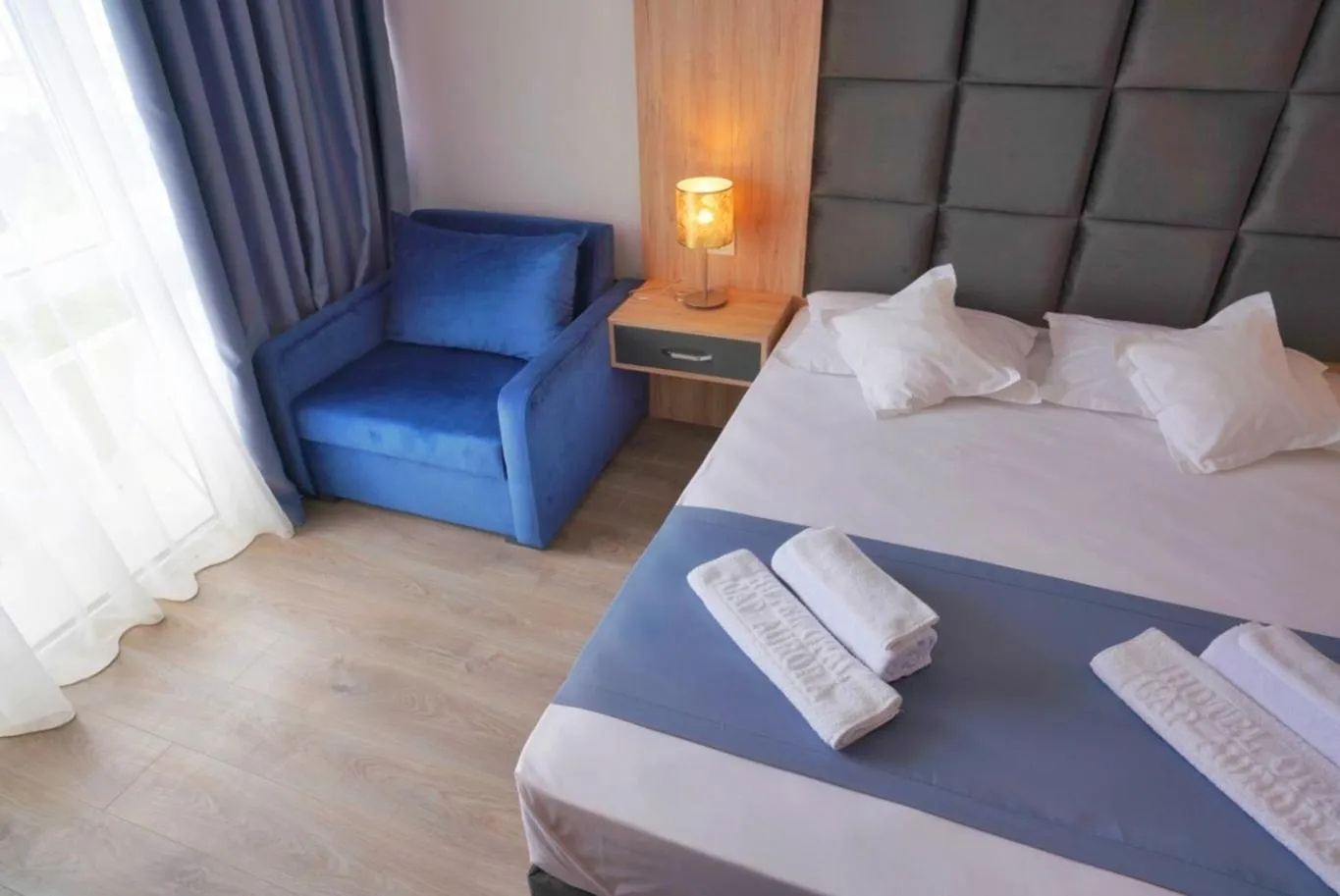 Photo of the whole room, Bed in Hotel Opal