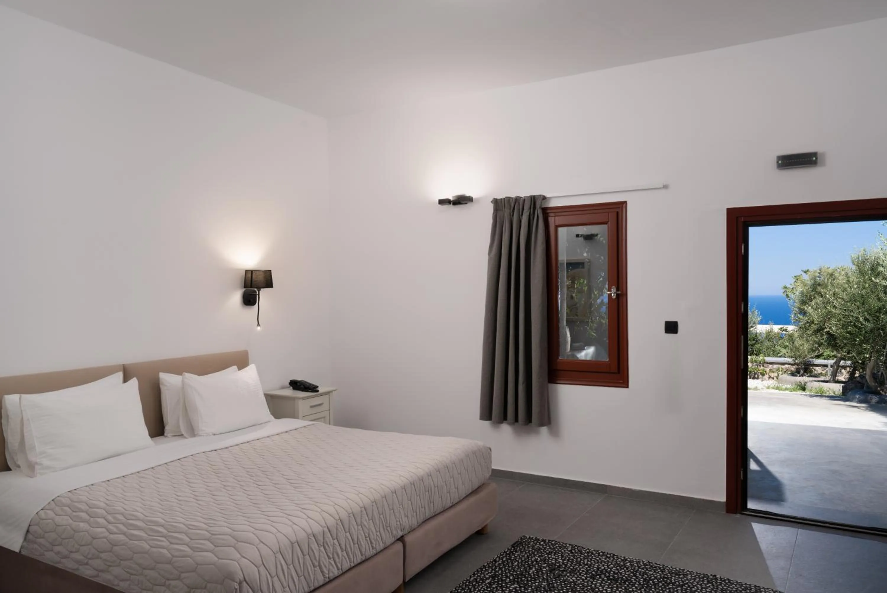 View (from property/room), Bed in Splendour Hotel and Suites