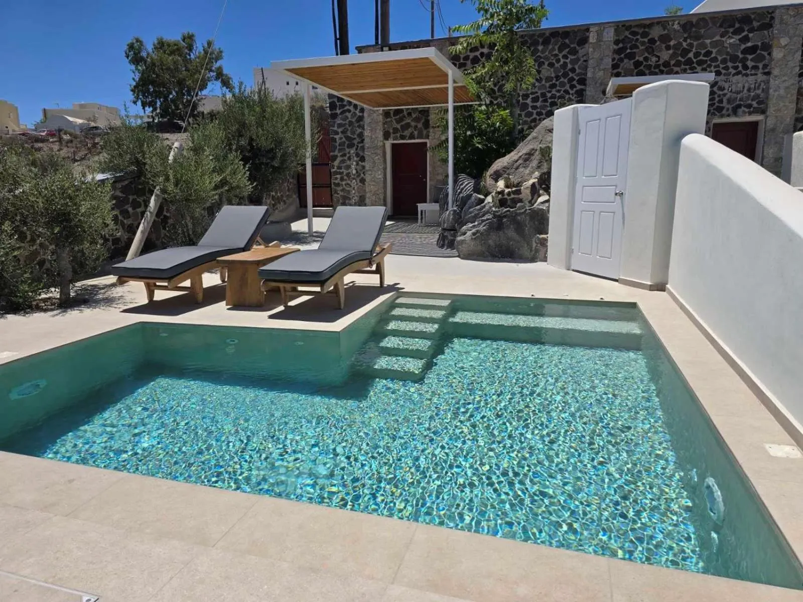 Swimming pool in Splendour Hotel and Suites