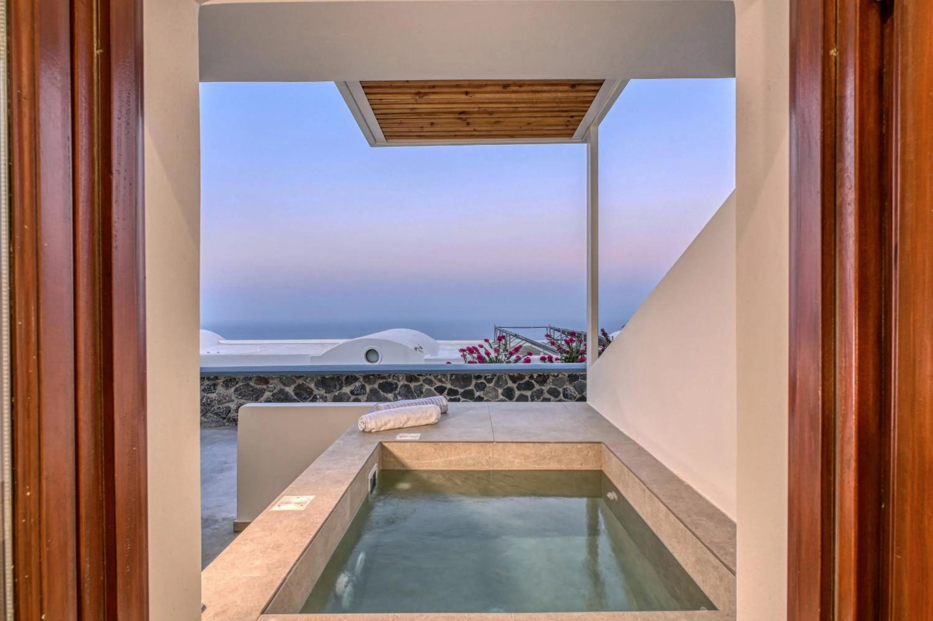 Splendour Hotel and Suites