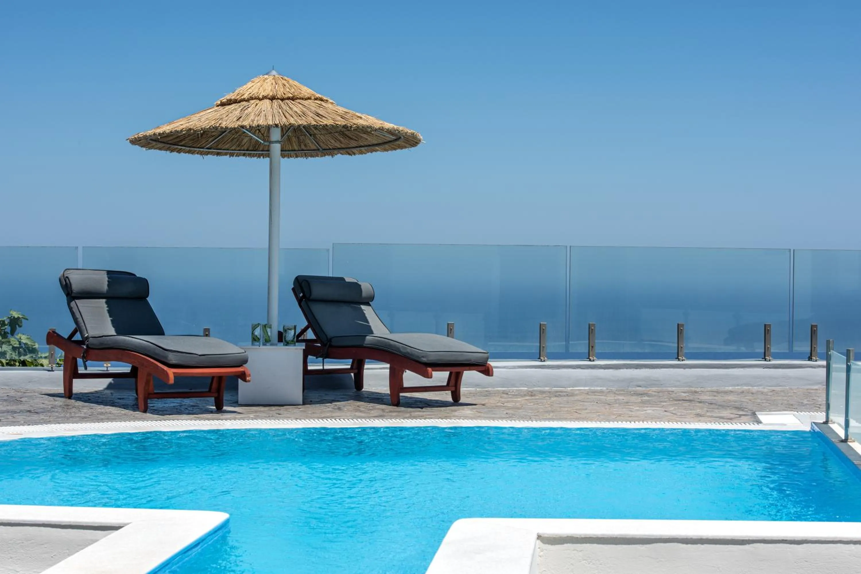 Patio in Splendour Hotel and Suites