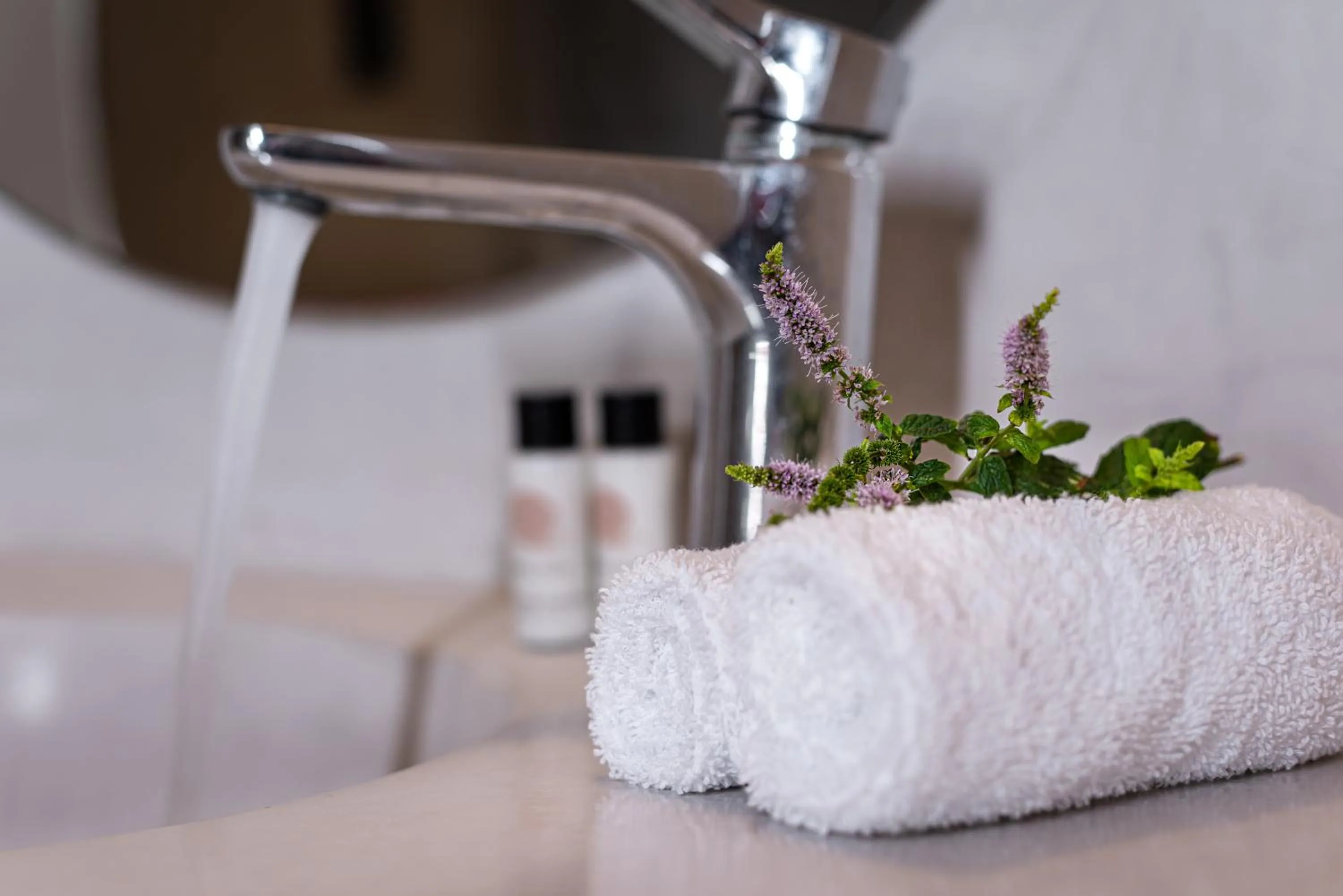 Bathroom in Splendour Hotel and Suites