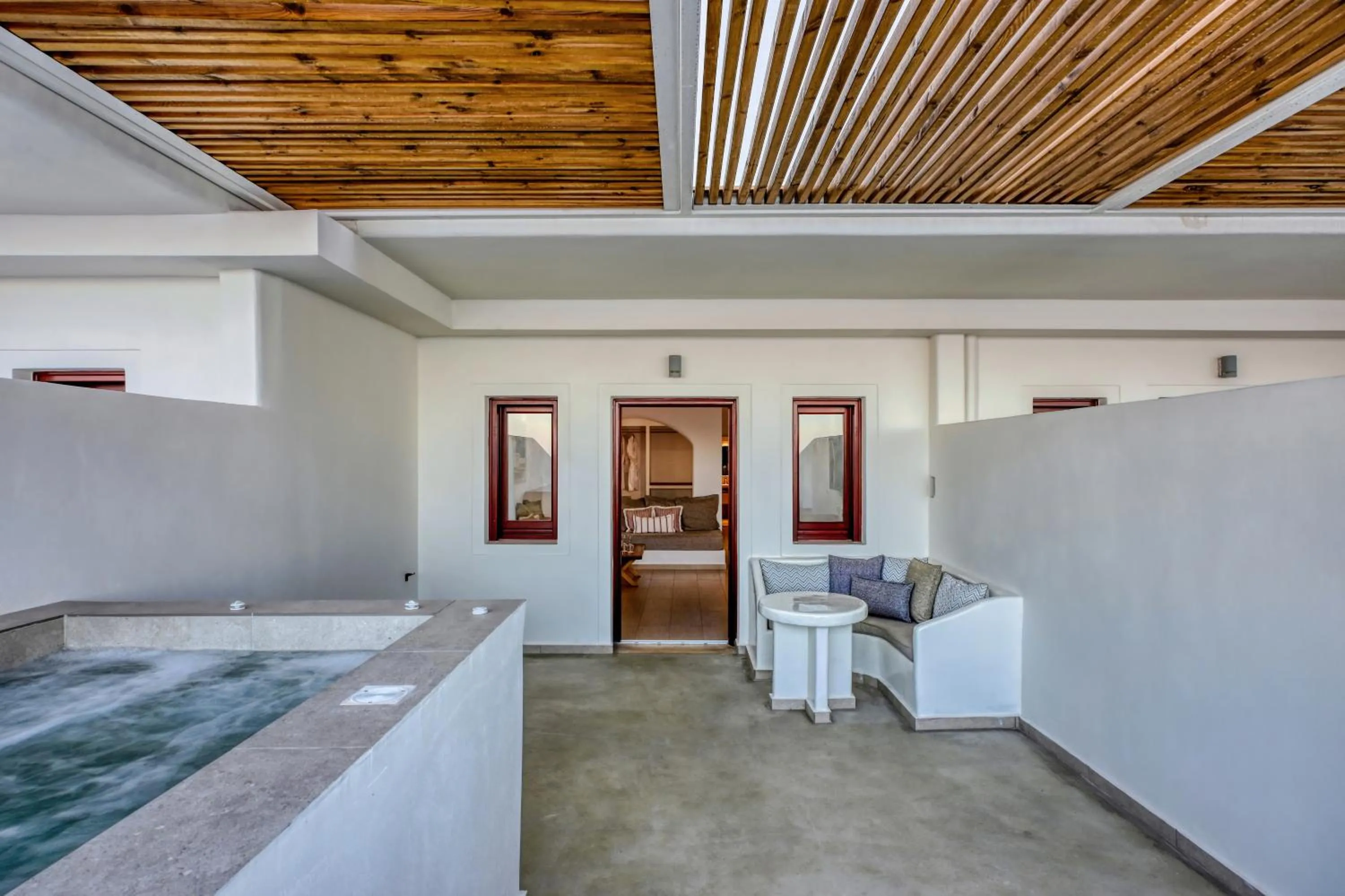 Splendour Hotel and Suites