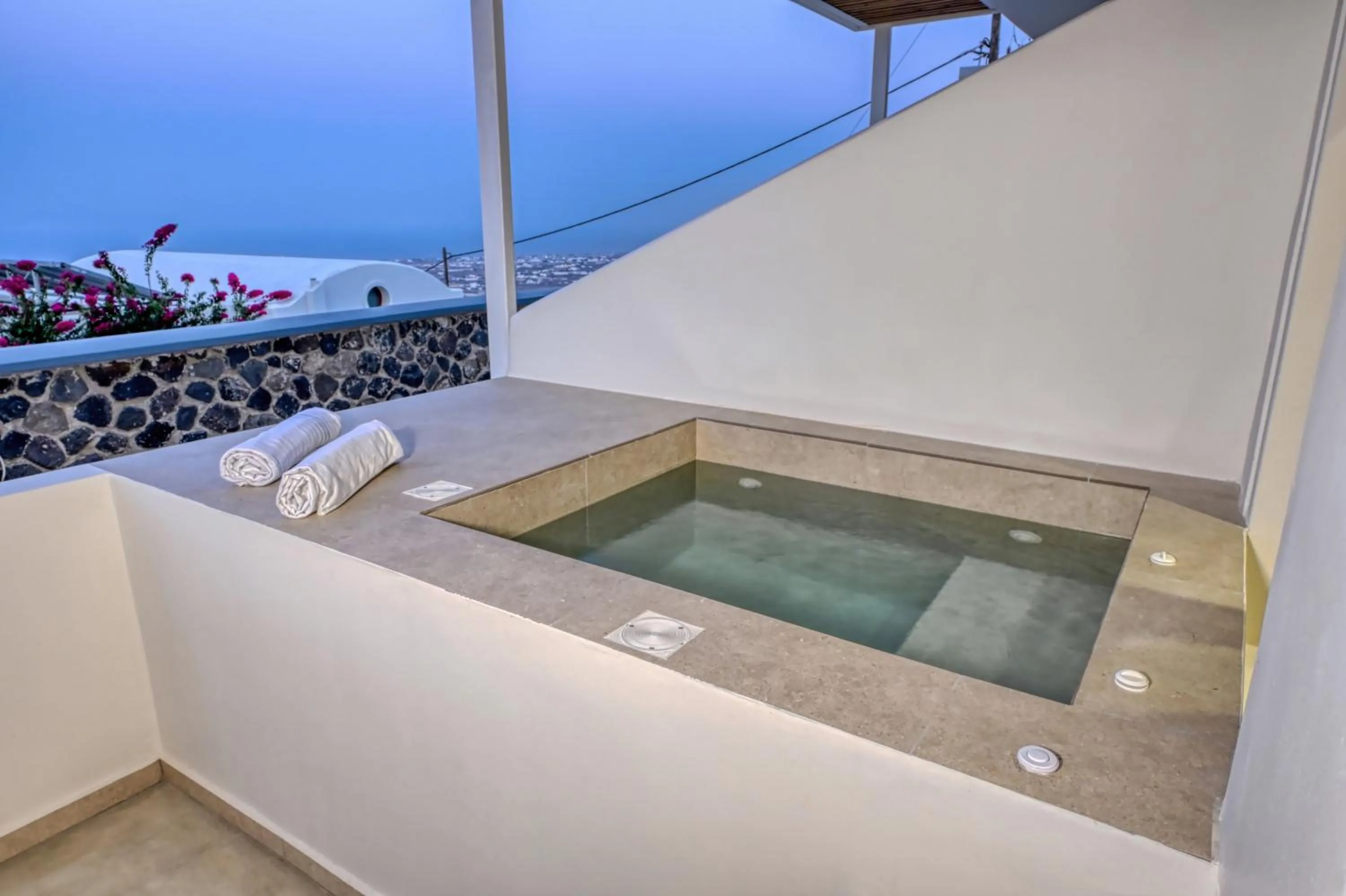 Splendour Hotel and Suites