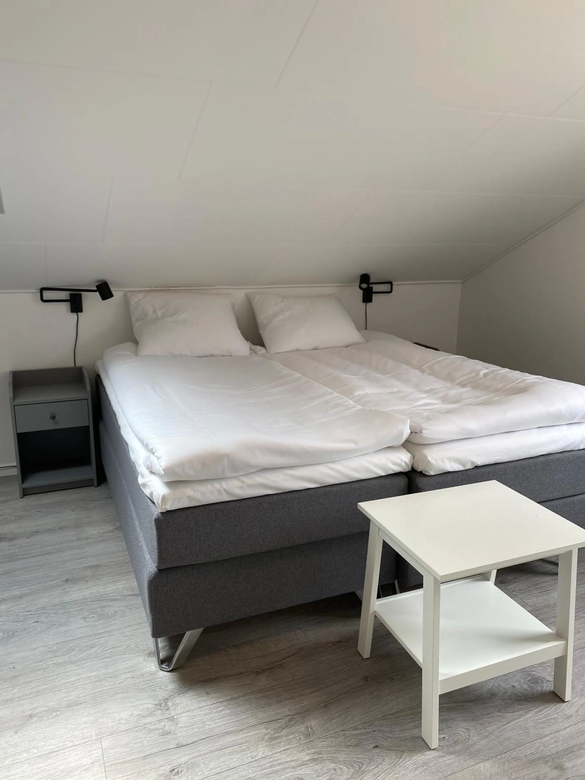 Bedroom, Bed in Hotel Røde-Kro