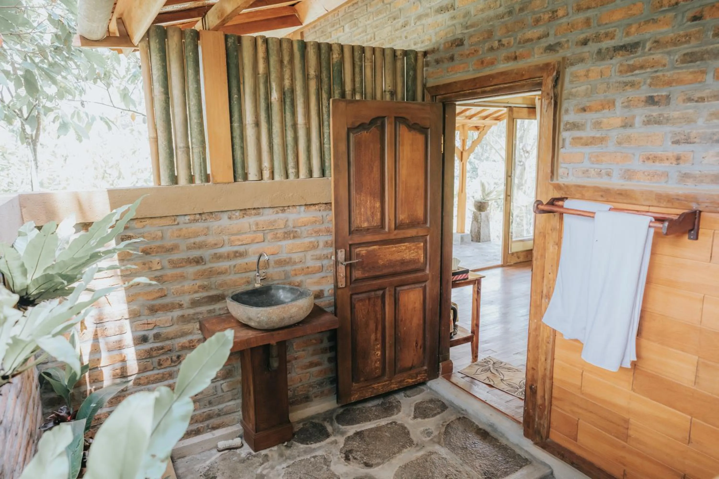 Shower in Saridevi Ecolodge