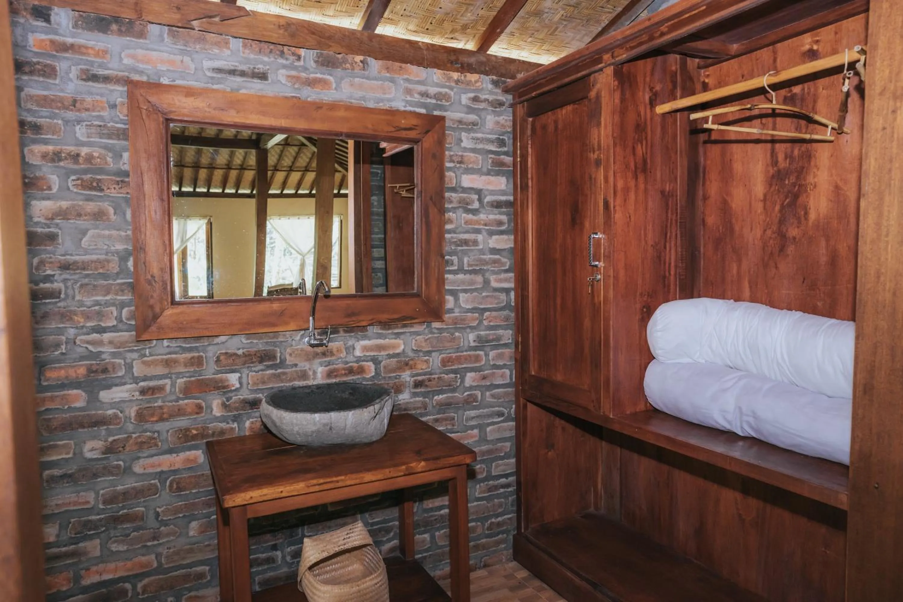 Shower in Saridevi Ecolodge