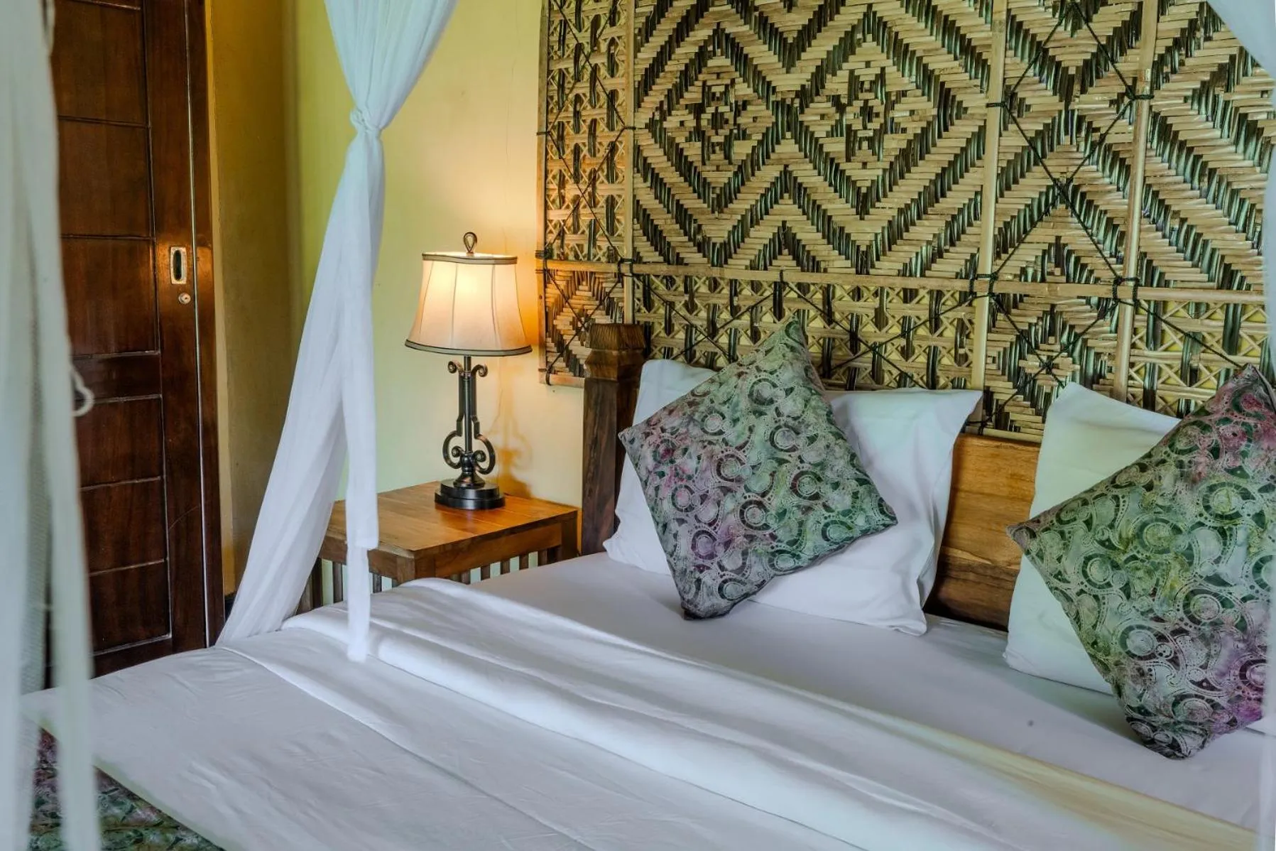 Bed in Saridevi Ecolodge
