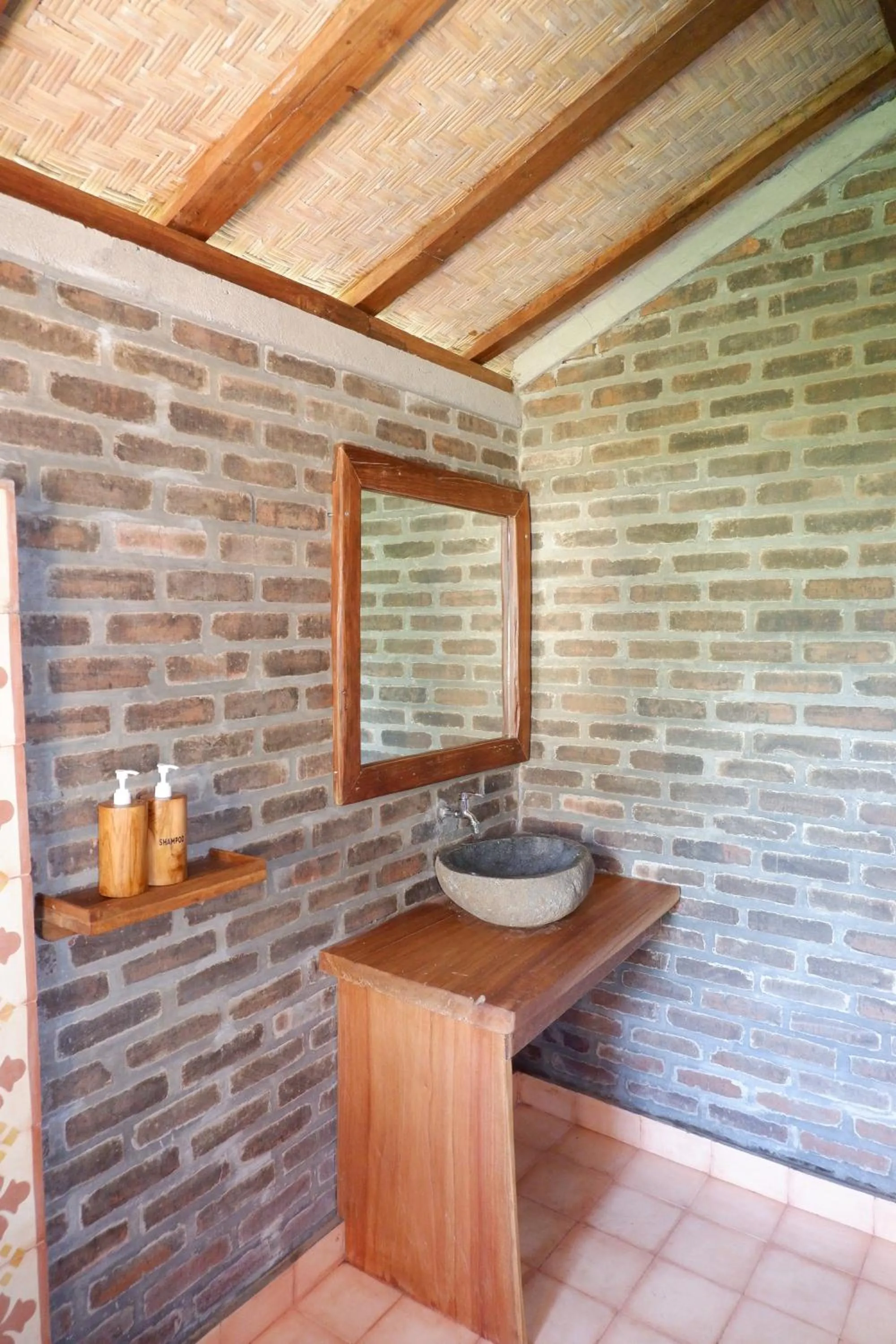 Bathroom in Saridevi Ecolodge