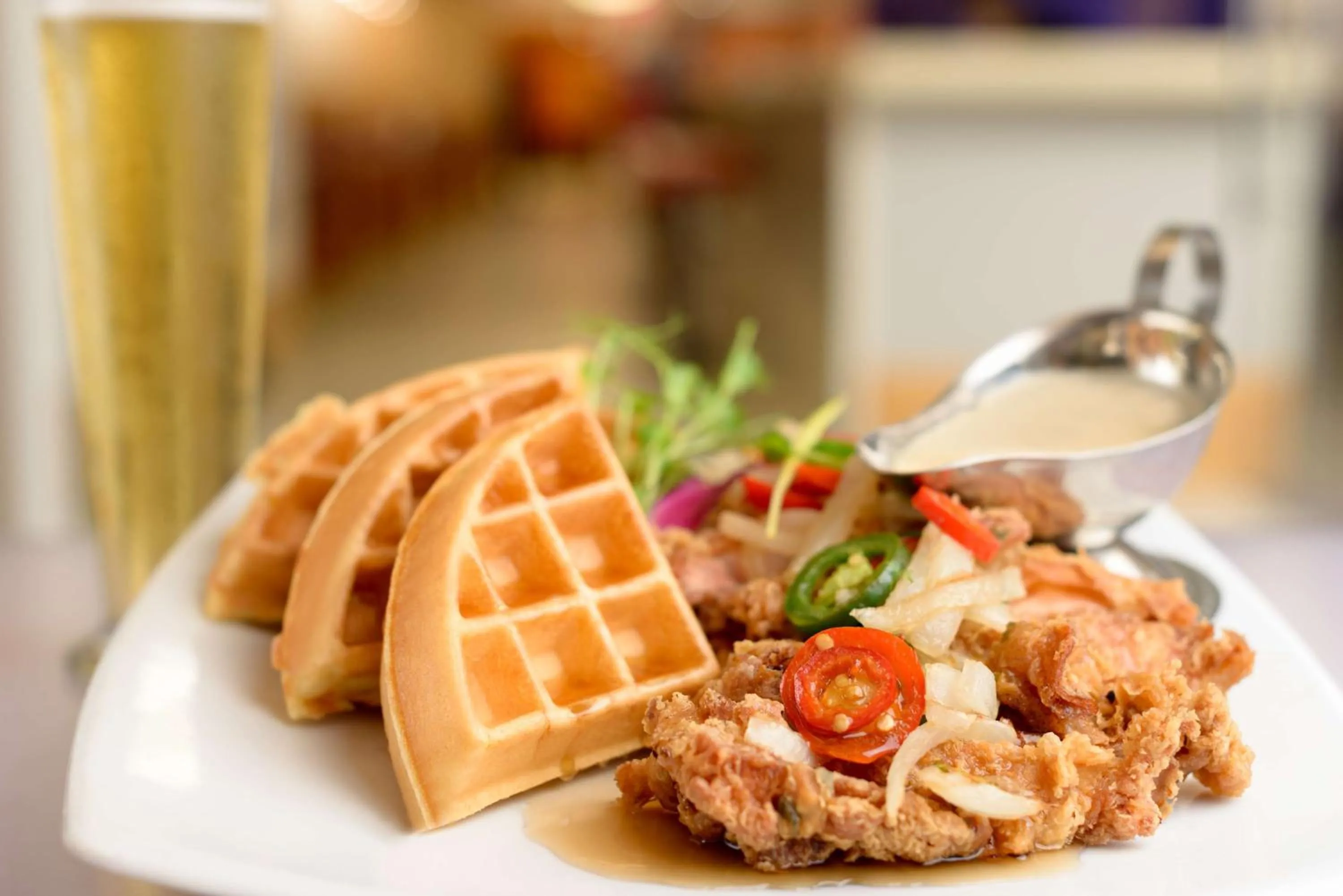 Restaurant/places to eat in Hilton Waikiki Beach Resort & Spa