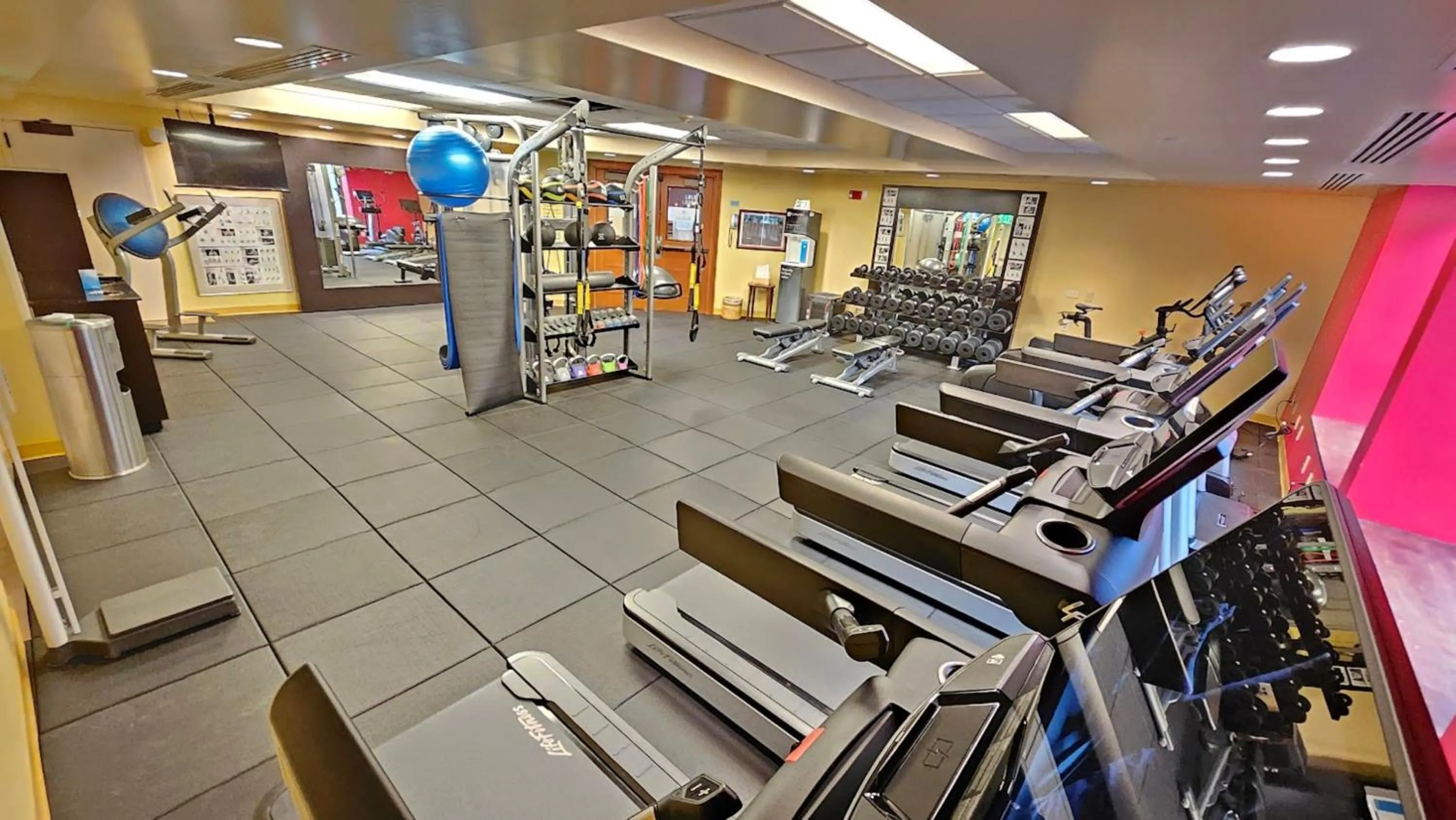 Fitness centre/facilities in Hilton Waikiki Beach Resort & Spa