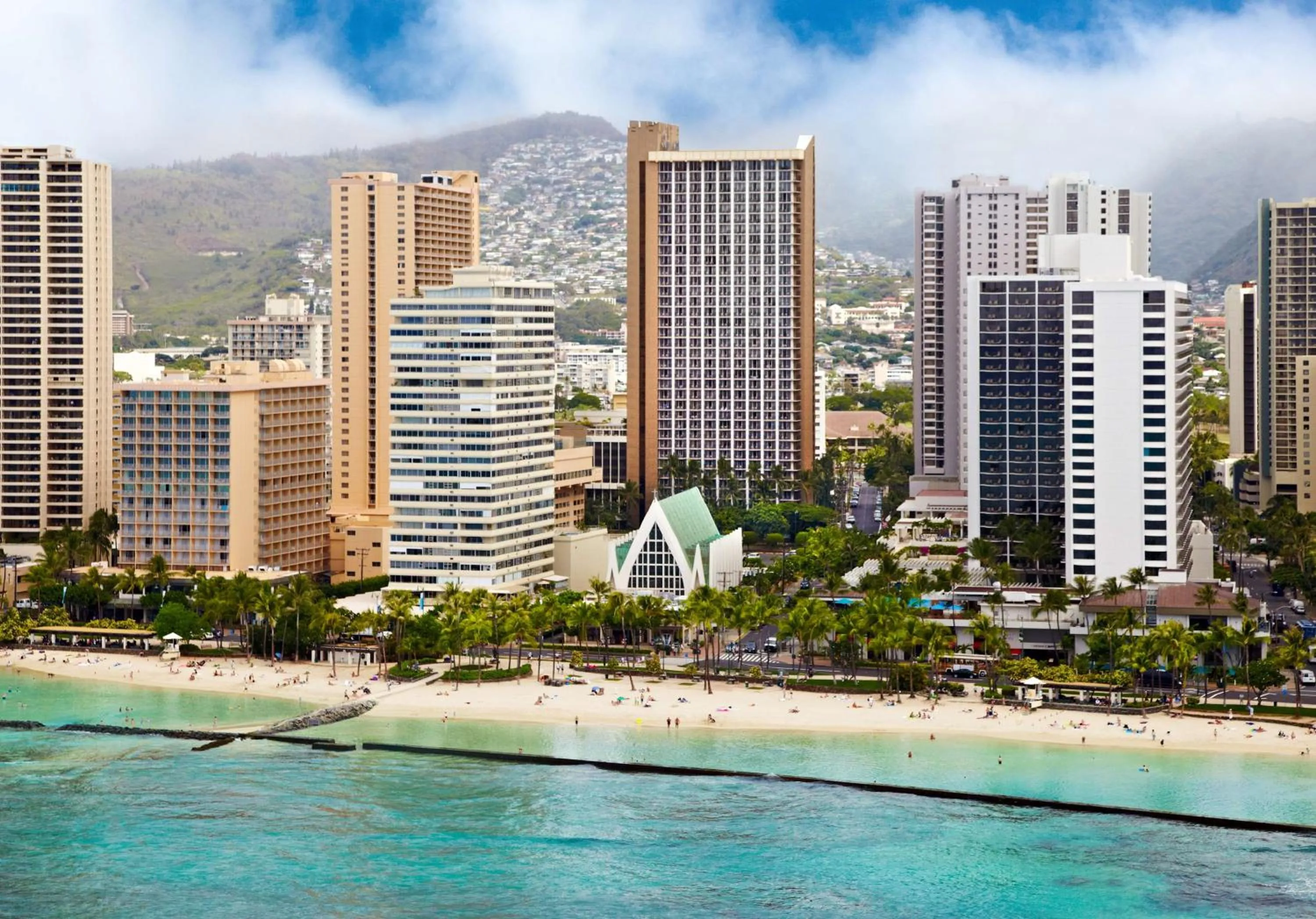 Property building in Hilton Waikiki Beach Resort & Spa