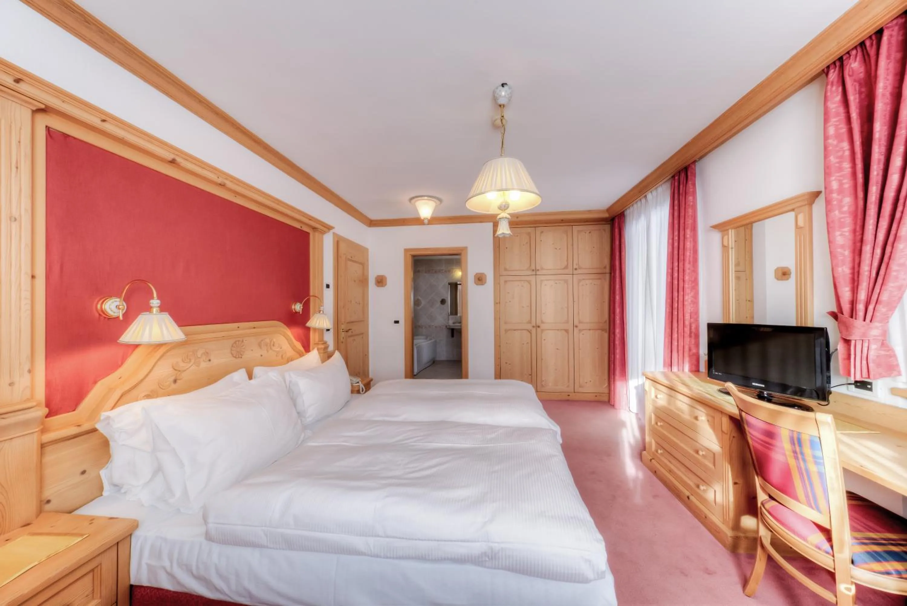 Bed in Hotel Chalet Corso
