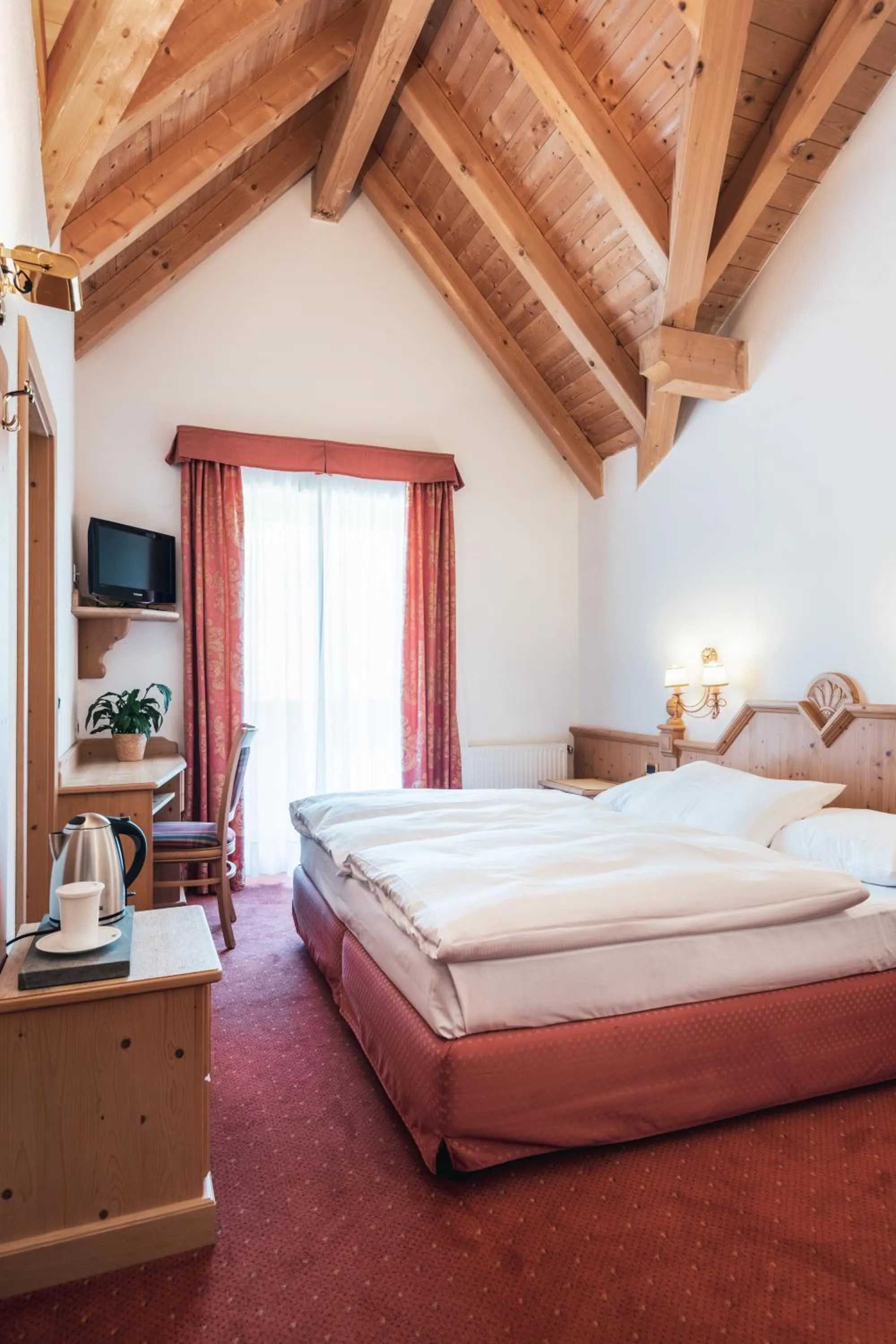 Photo of the whole room, Bed in Hotel Chalet Corso