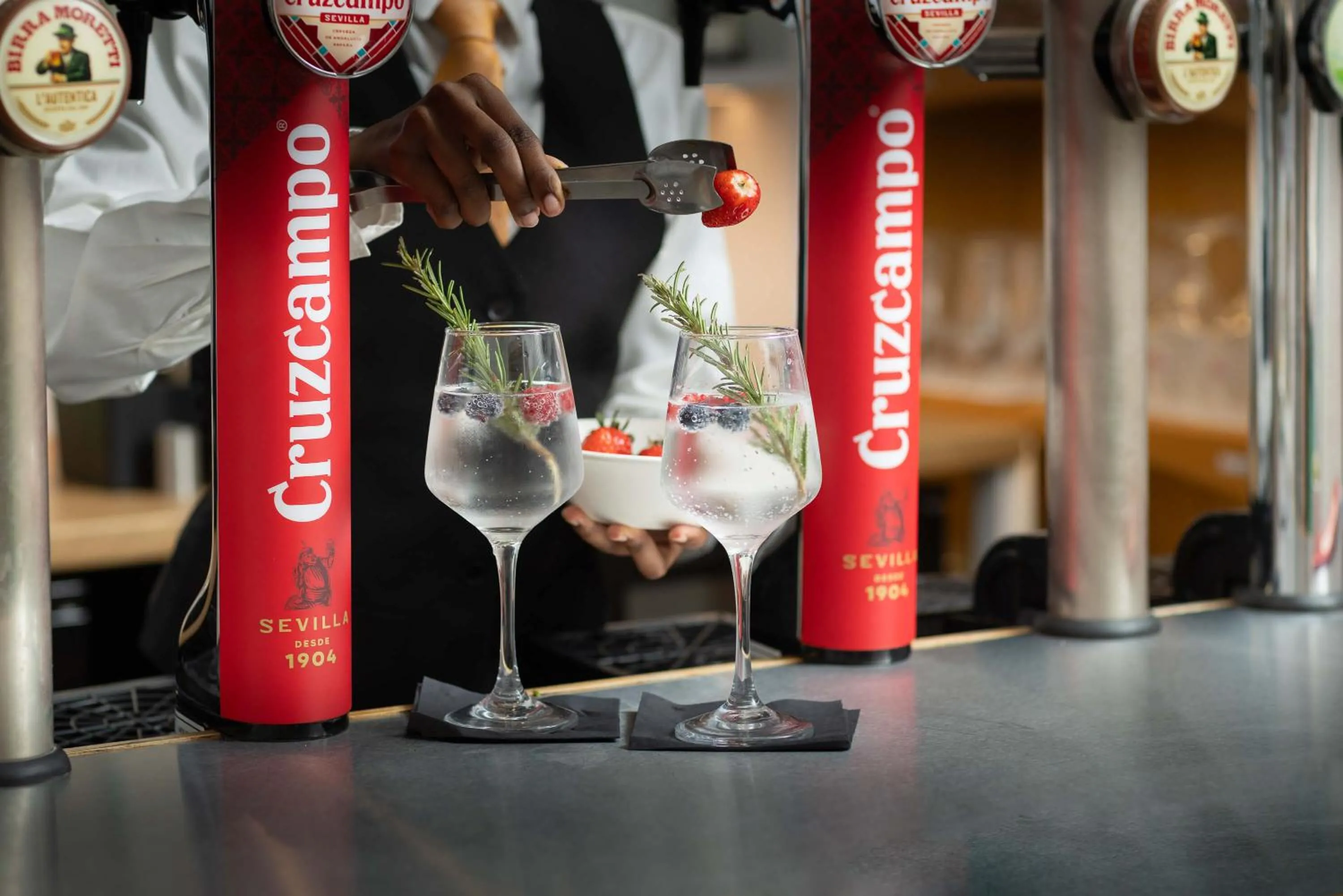 Lounge or bar in Biarritz Hotel