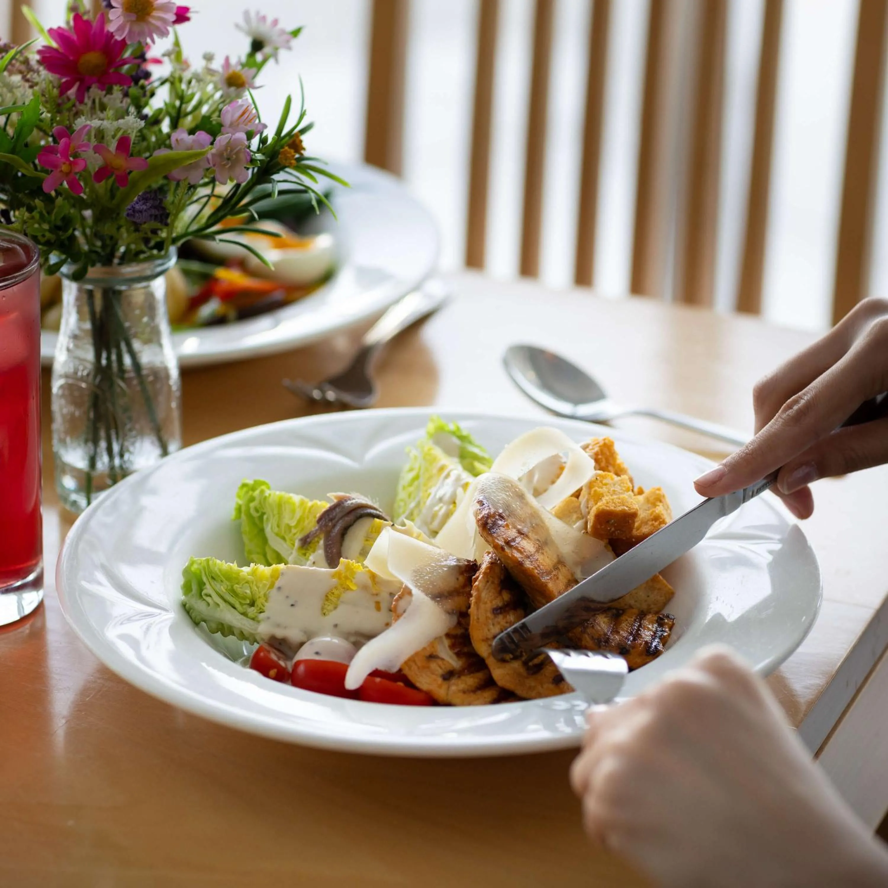 Restaurant/places to eat in Biarritz Hotel