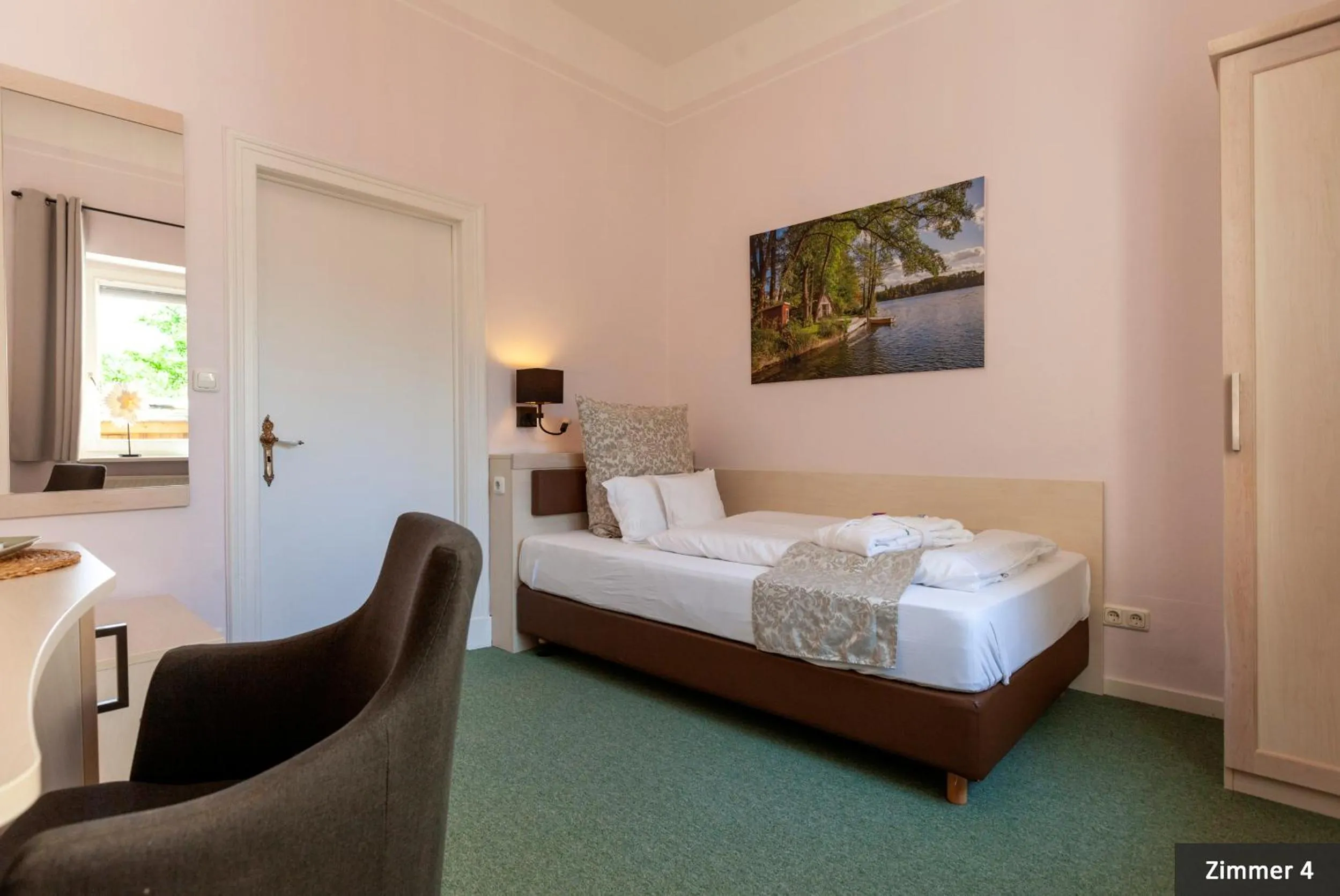 Bed in Hotel See-Villa