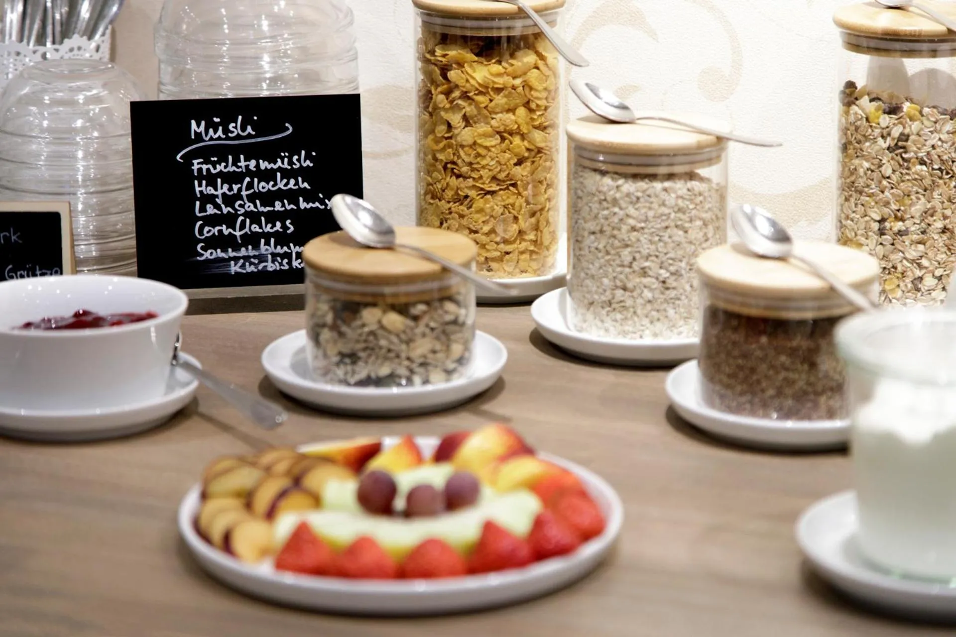 Breakfast in Hotel See-Villa