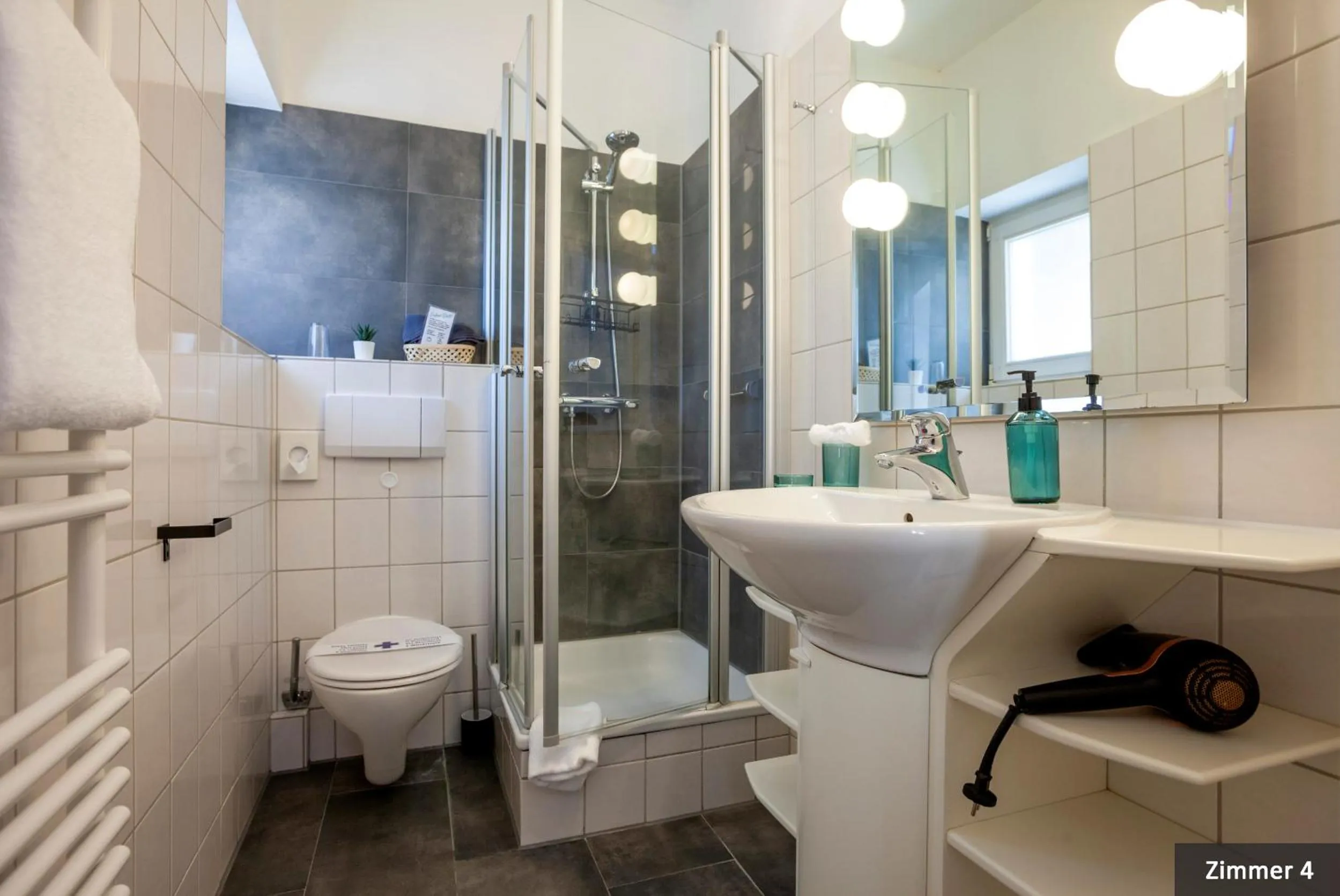 Shower in Hotel See-Villa