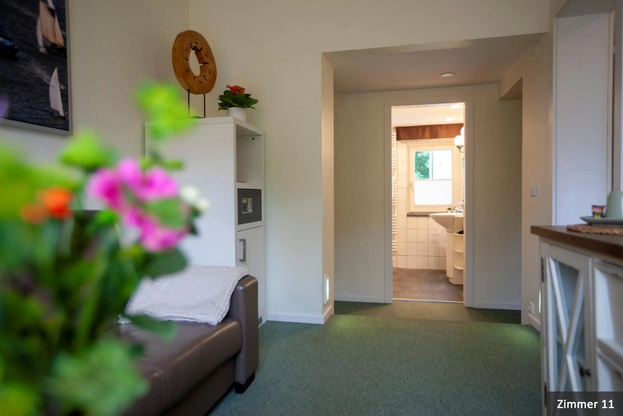 Photo of the whole room in Hotel See-Villa