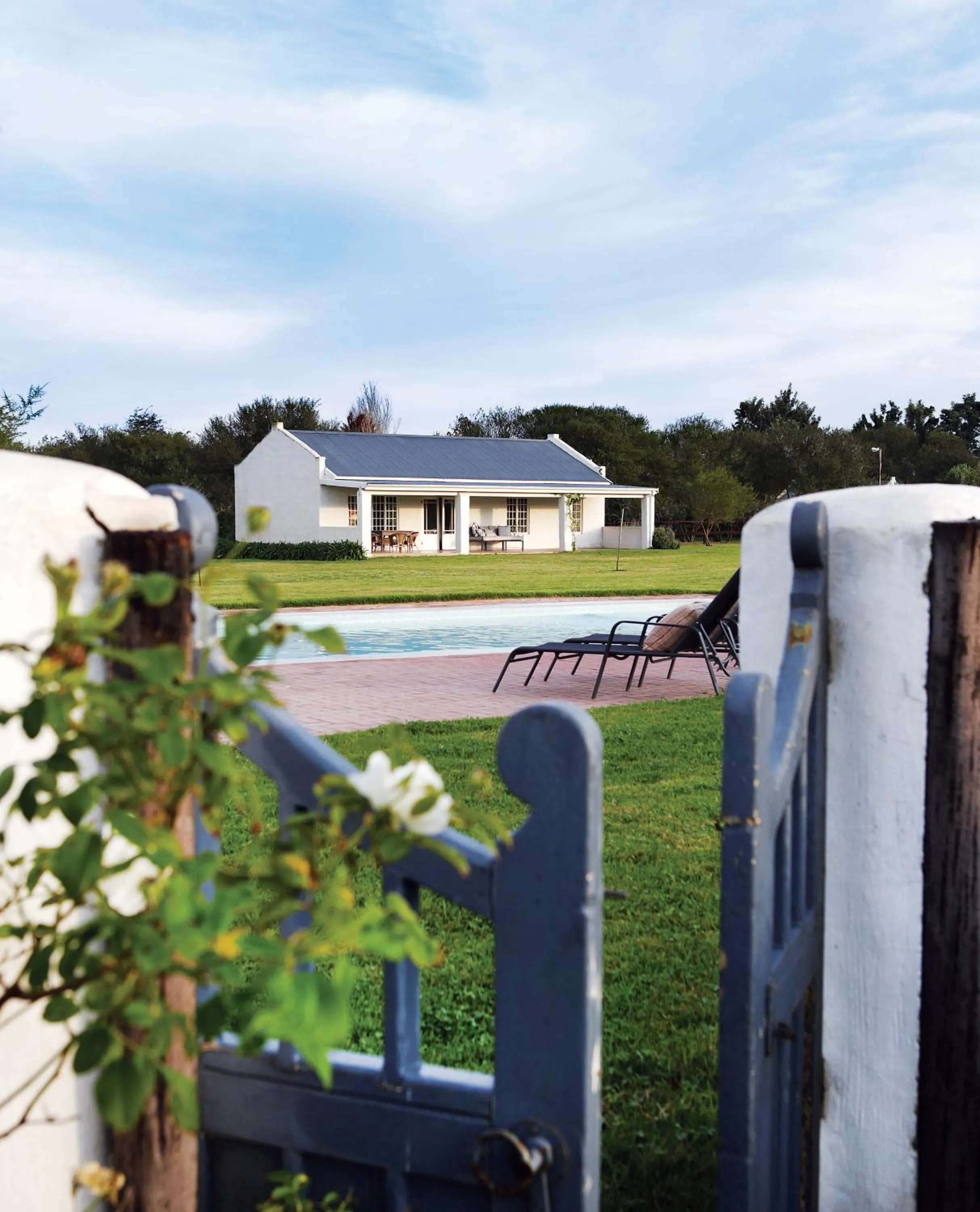 Facade/entrance in Elephant House