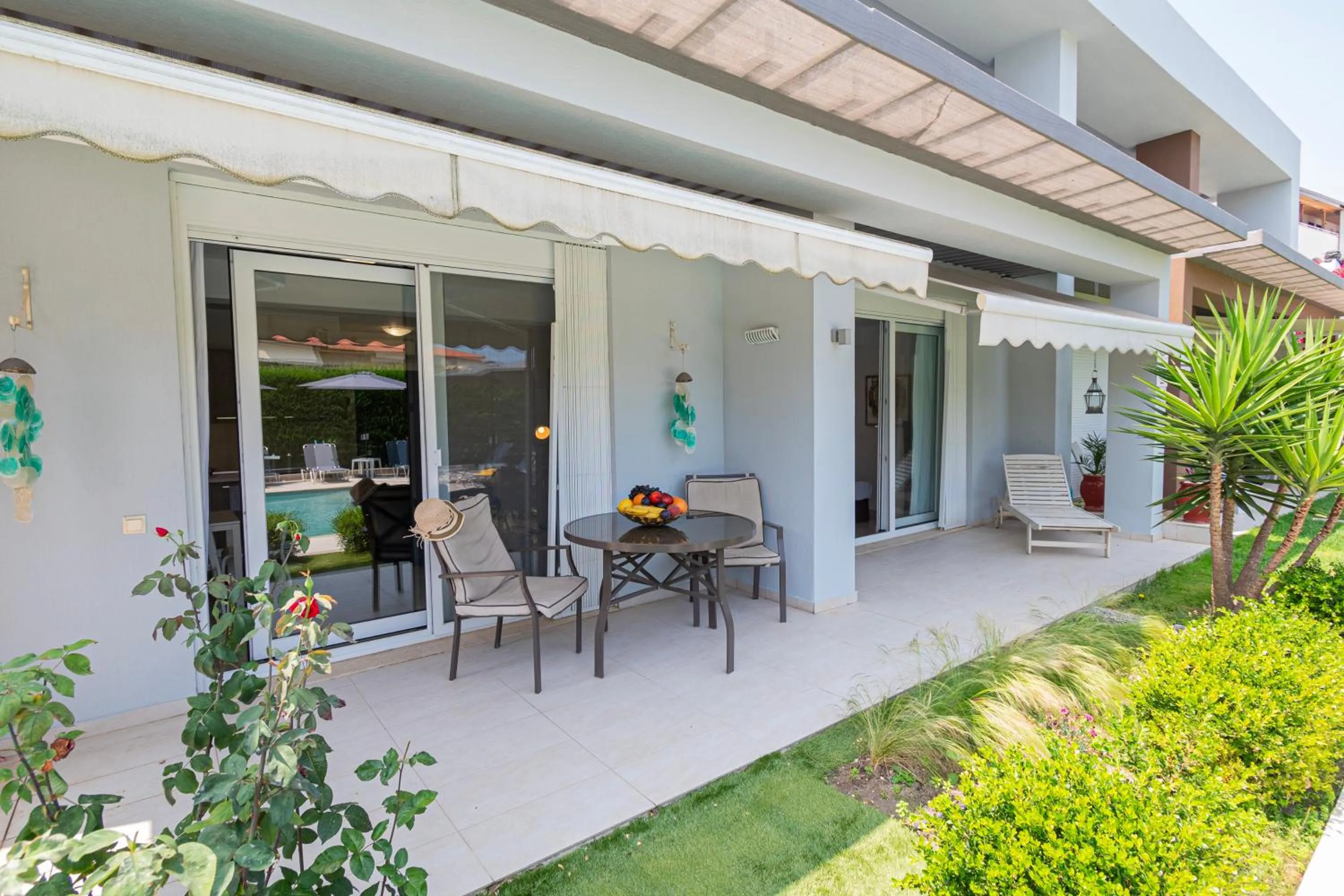 Balcony/Terrace in EllinFos Apartments