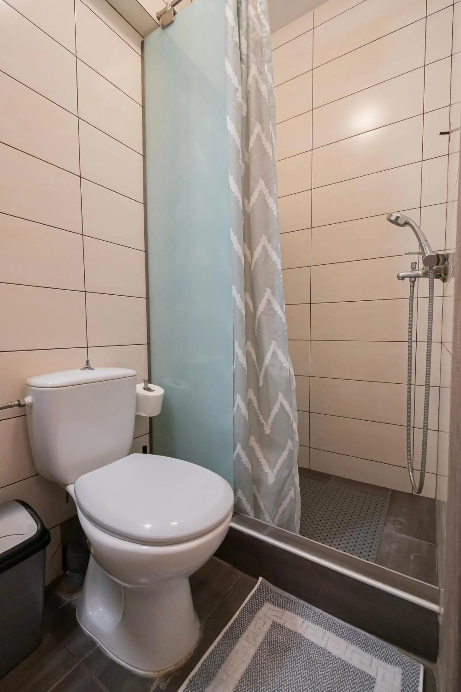 Shower in EllinFos Apartments
