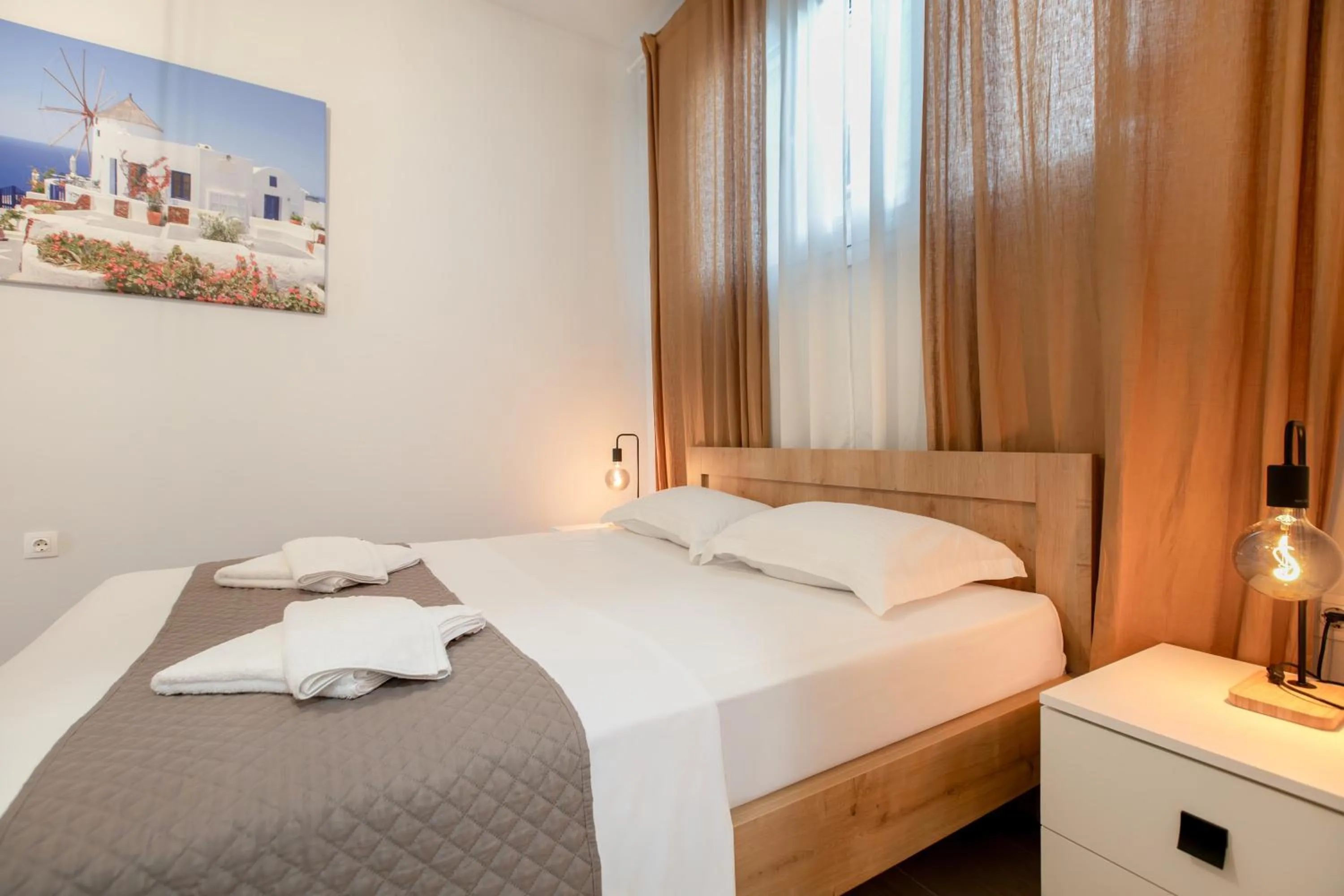 Bedroom, Bed in EllinFos Apartments