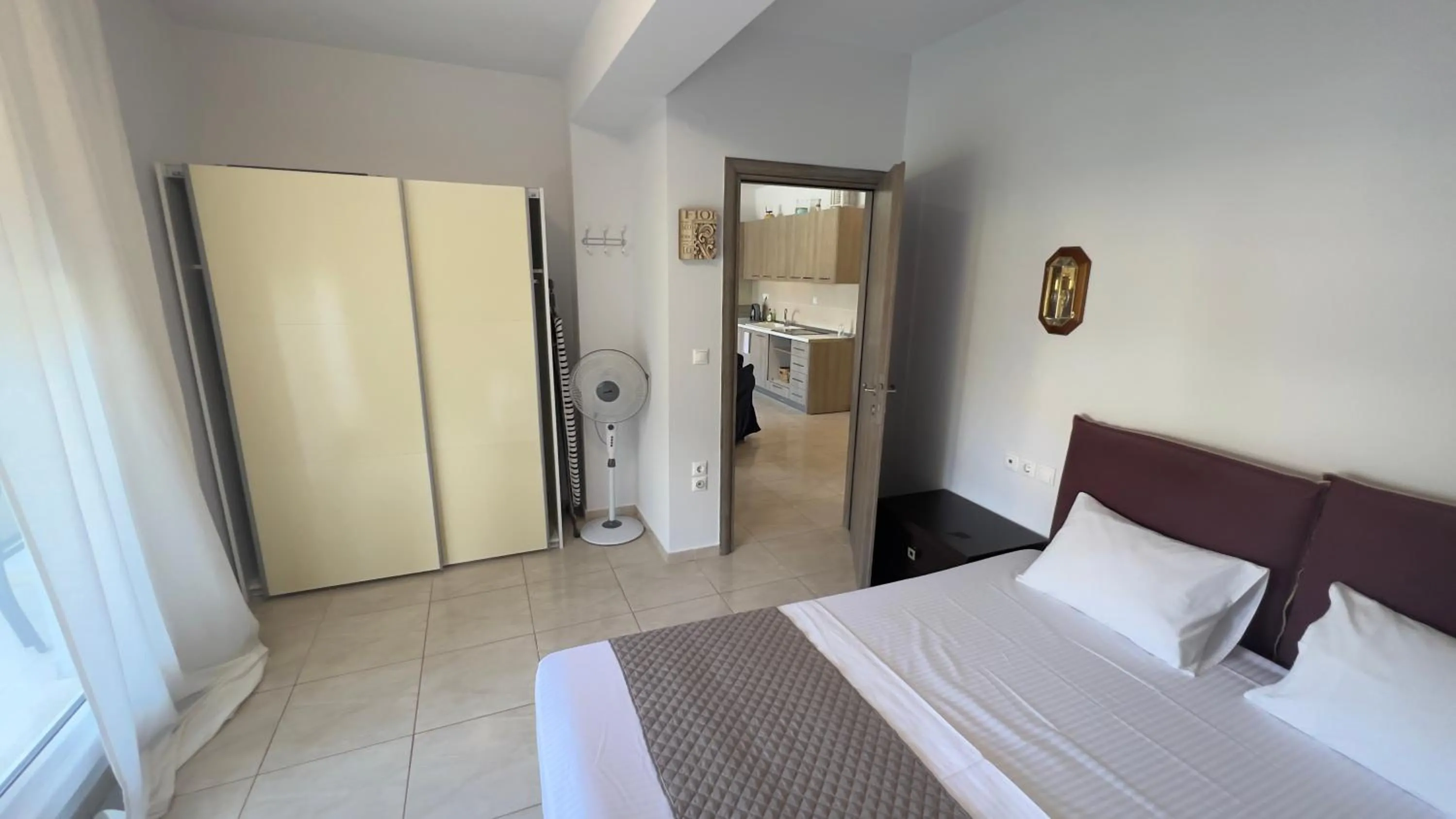 Photo of the whole room, Bed in EllinFos Apartments