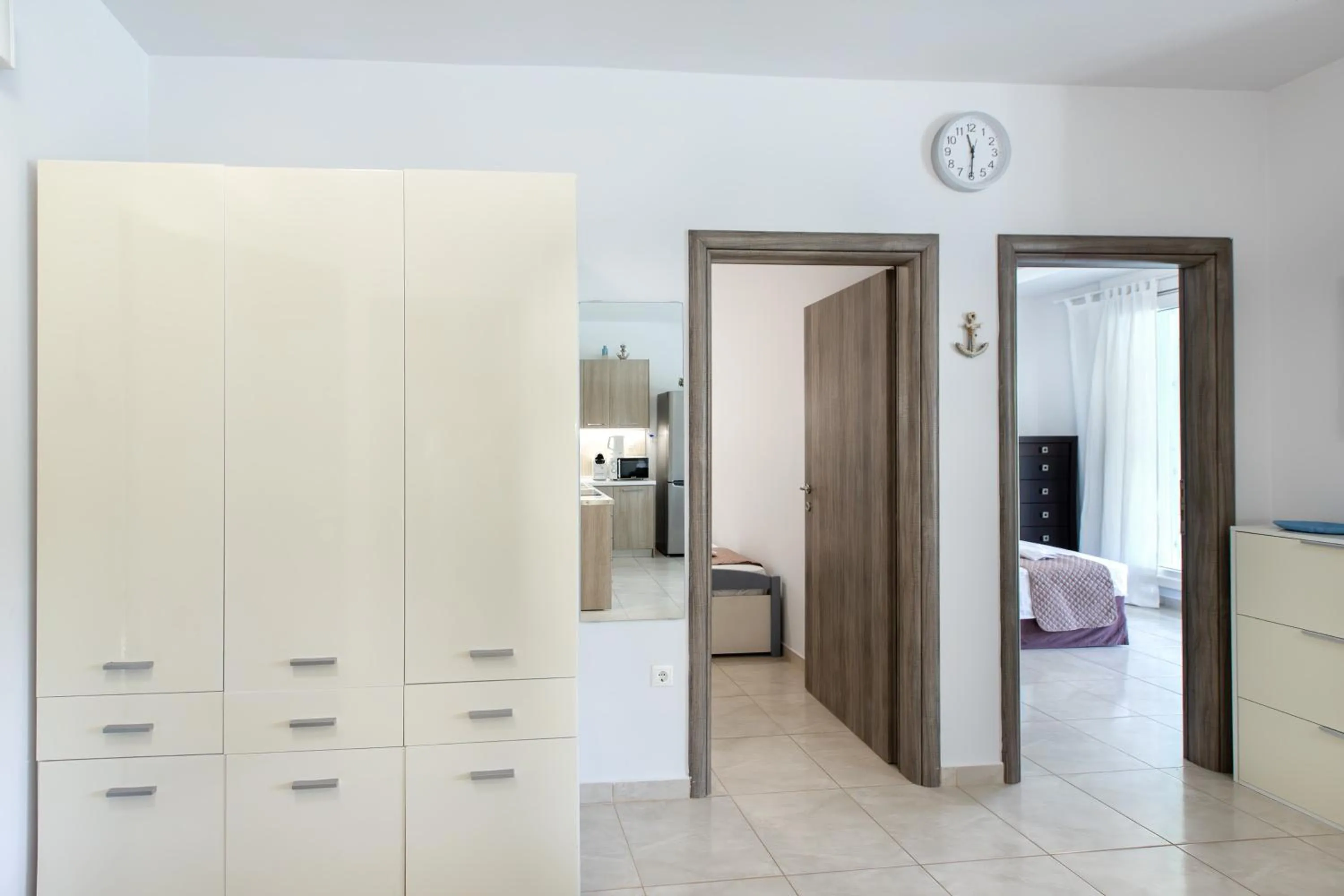 Photo of the whole room, Bed in EllinFos Apartments
