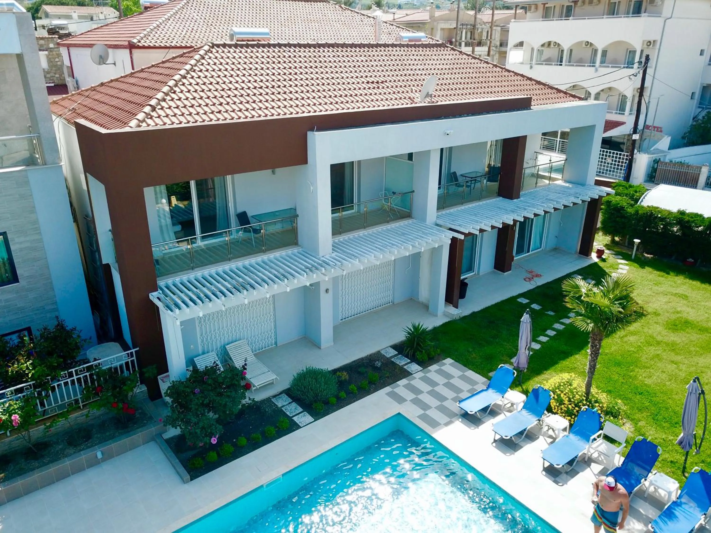 Property building in EllinFos Apartments