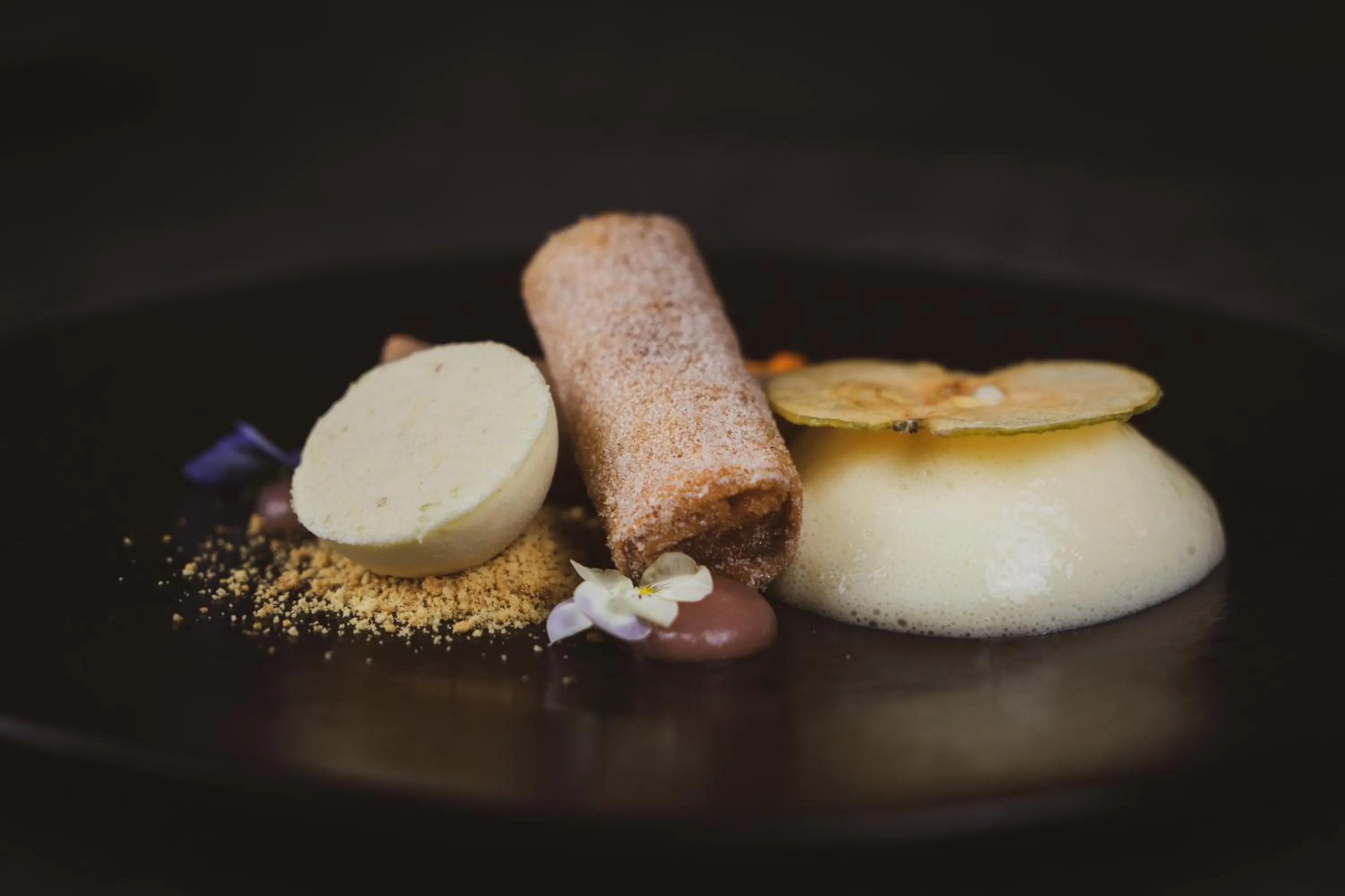 Restaurant/places to eat in Briery Wood Hotel