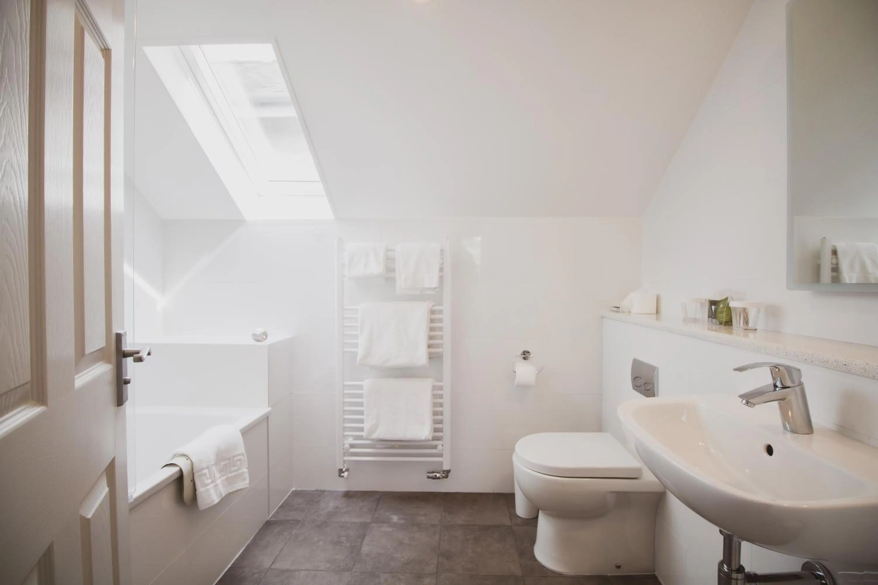 Bathroom in Briery Wood Hotel