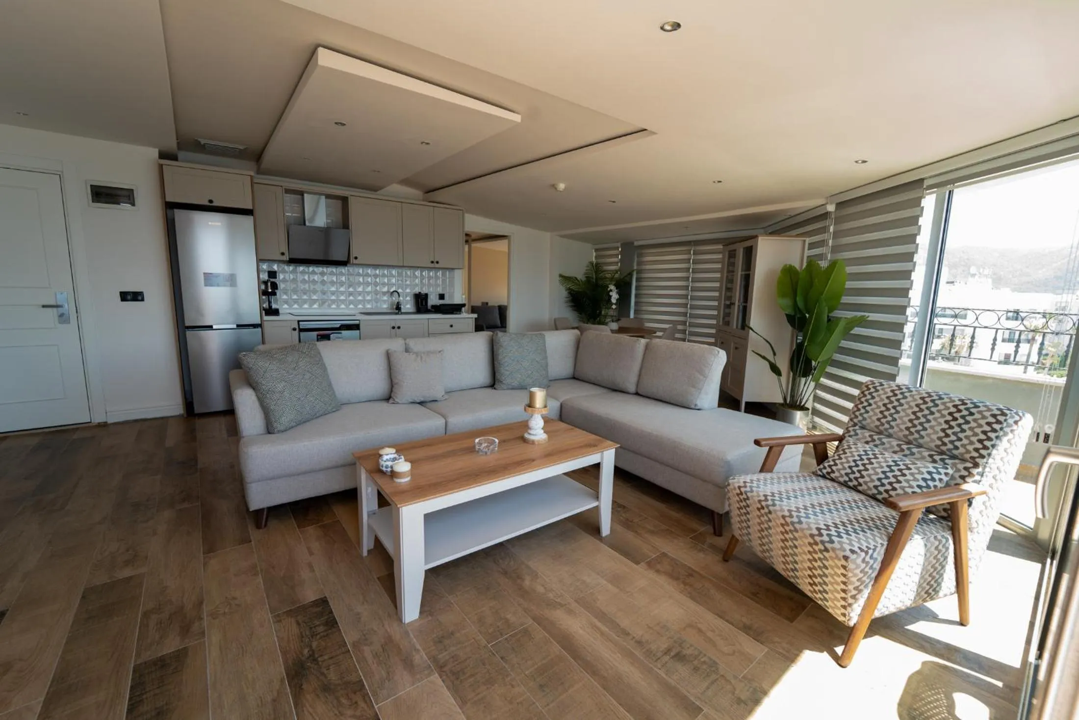 Aurasia Sea Side Hotel