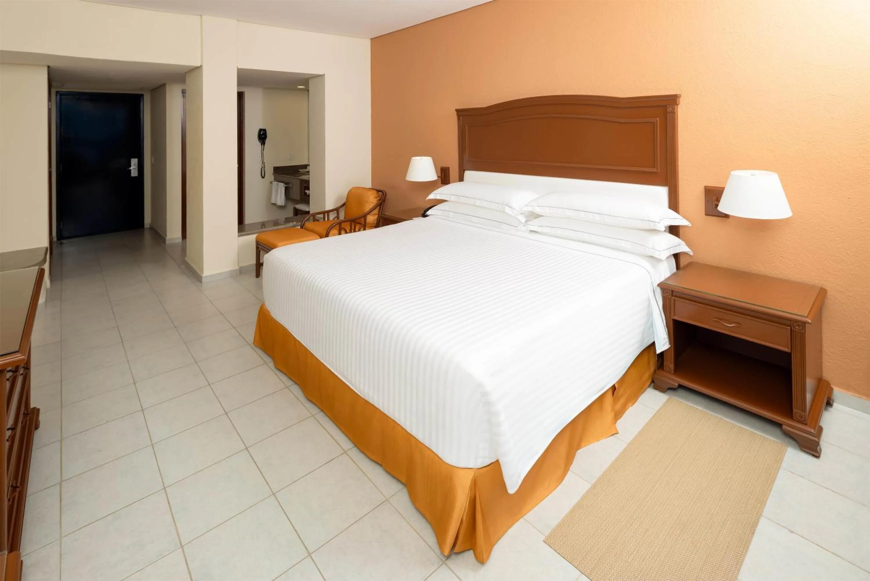 Bedroom, Bed in Occidental Tucancún - All Inclusive