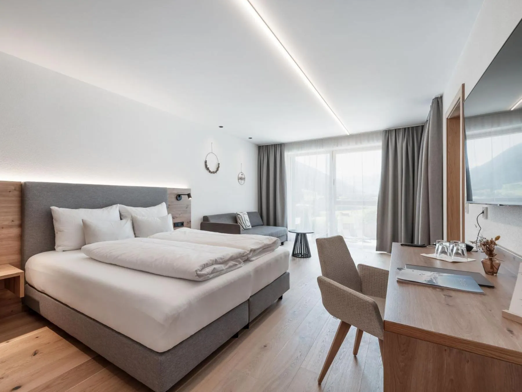 Photo of the whole room, Bed in Hotel Traube