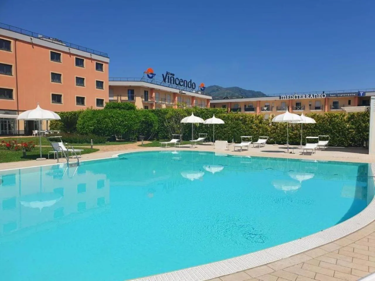 Swimming pool in San Severino Park Hotel & SPA, BW Signature Collection